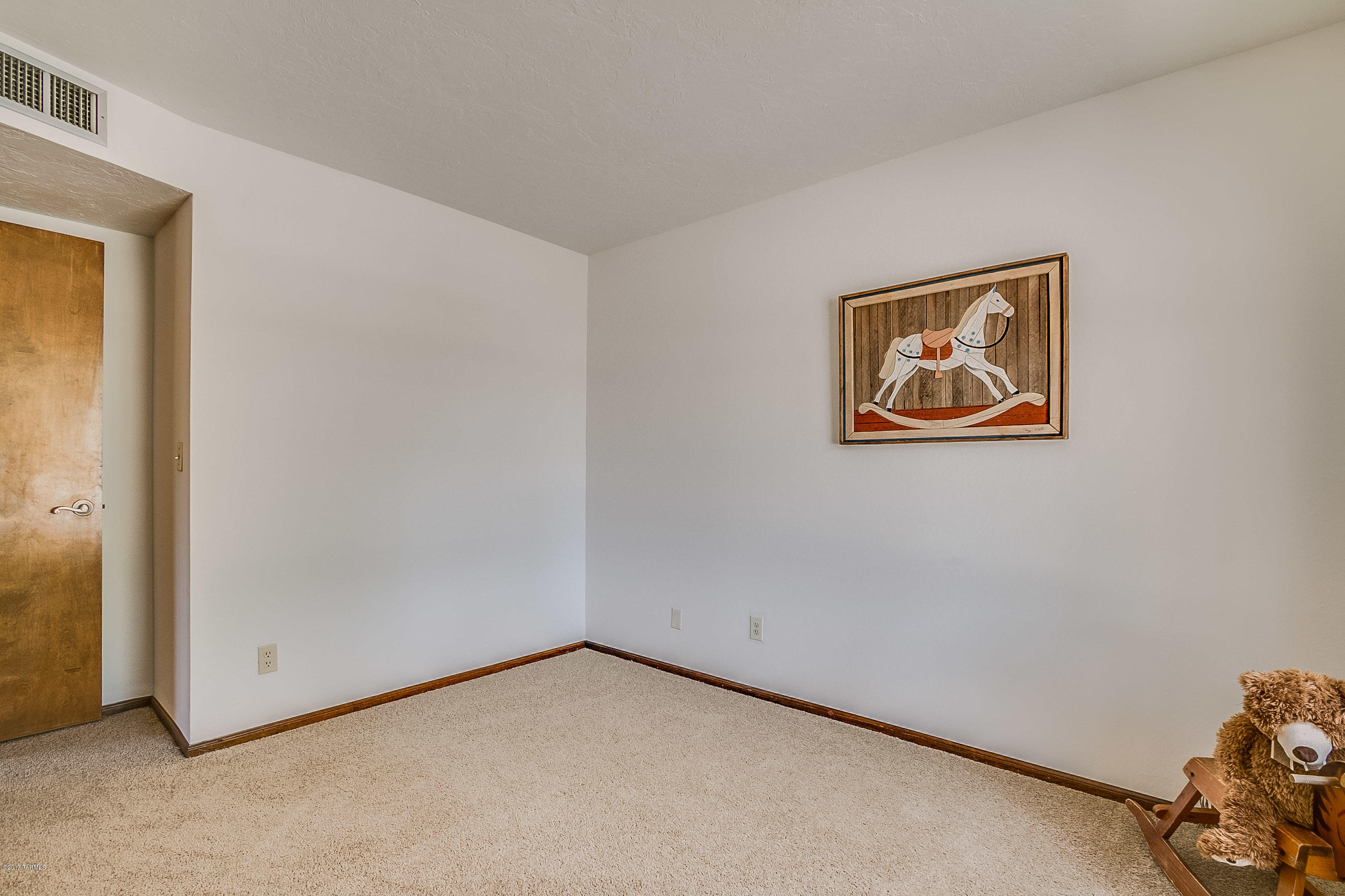 4421 N Banyon Tree Drive