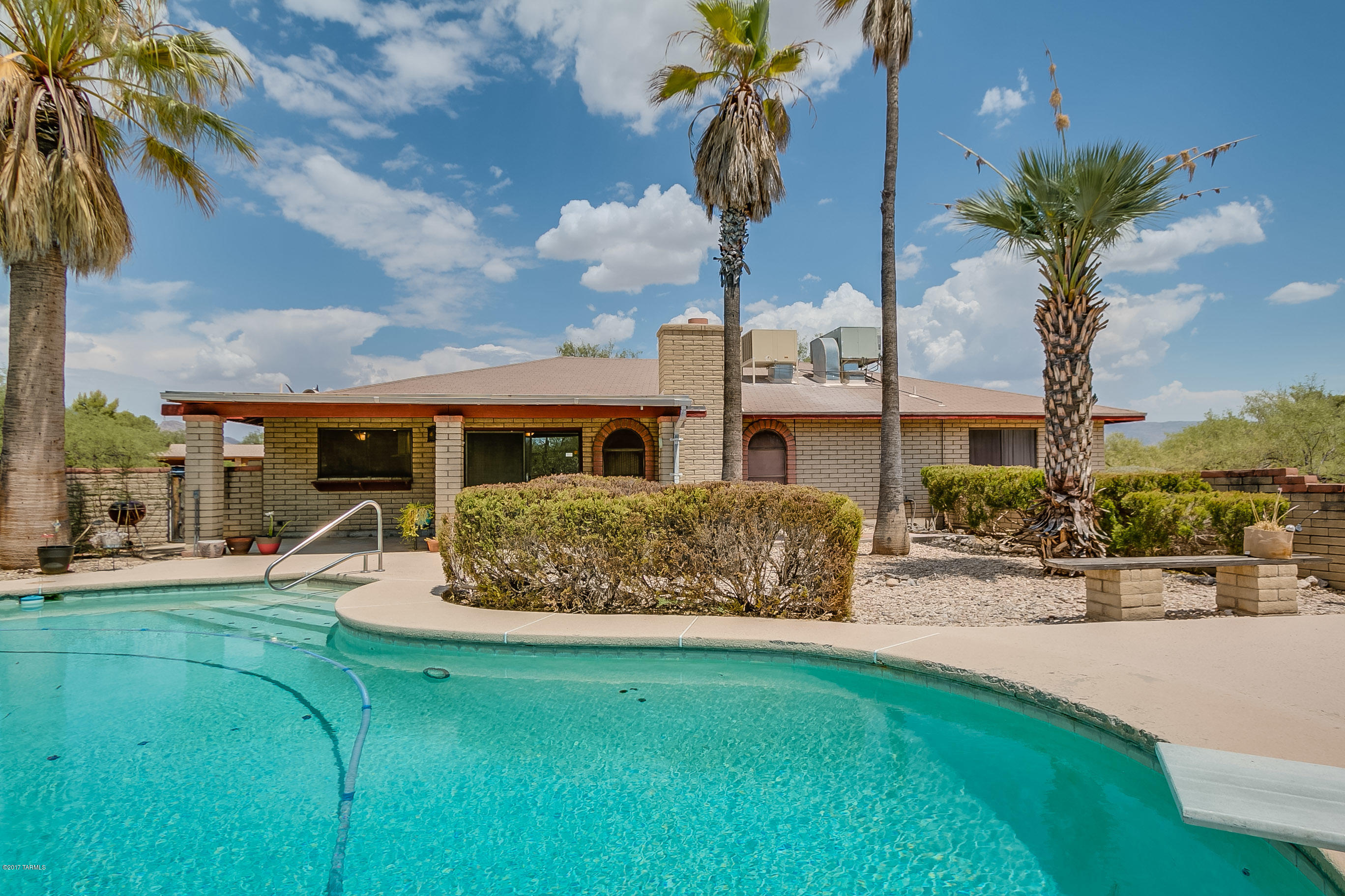 4421 N Banyon Tree Drive