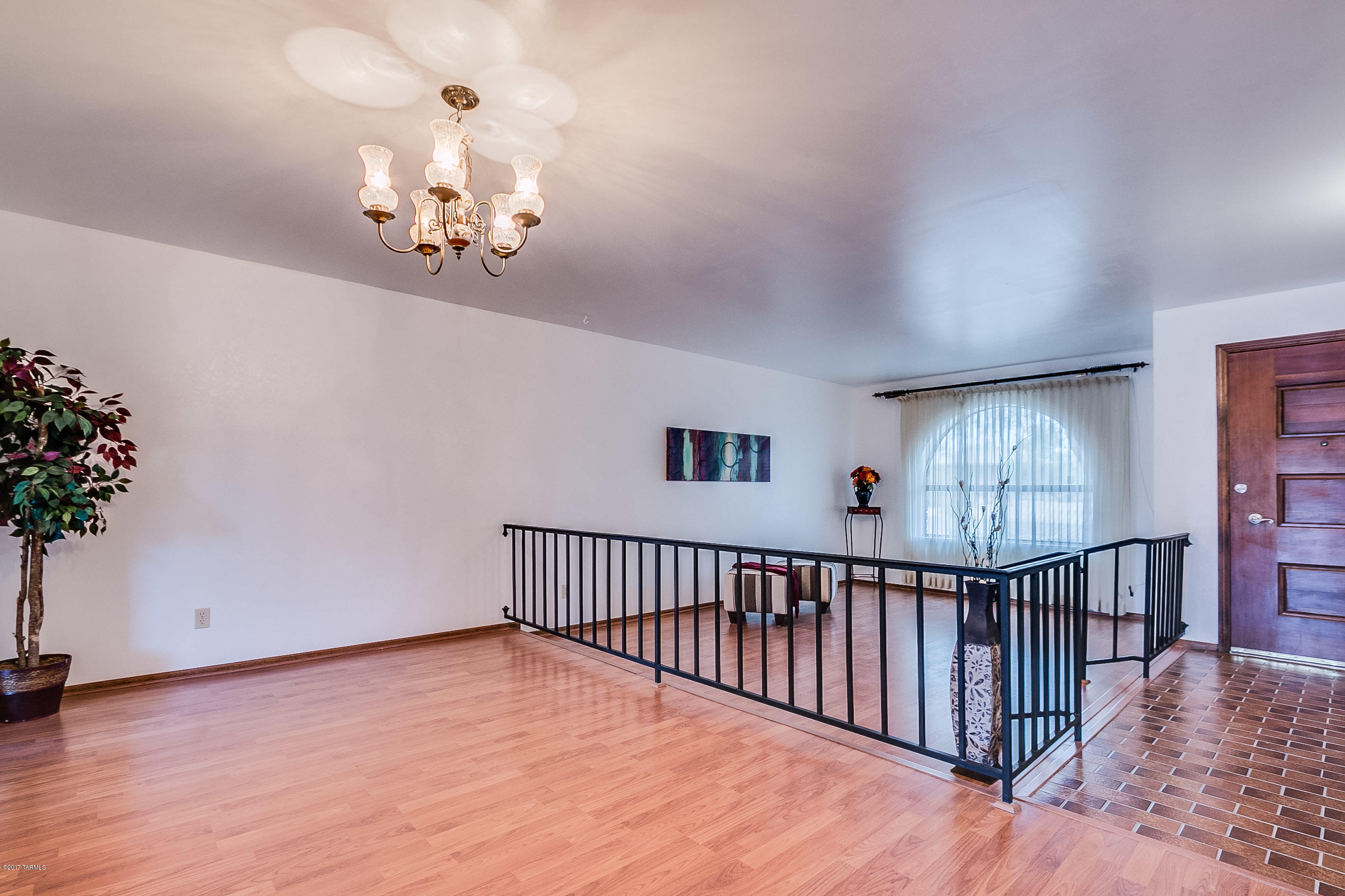 4421 N Banyon Tree Drive