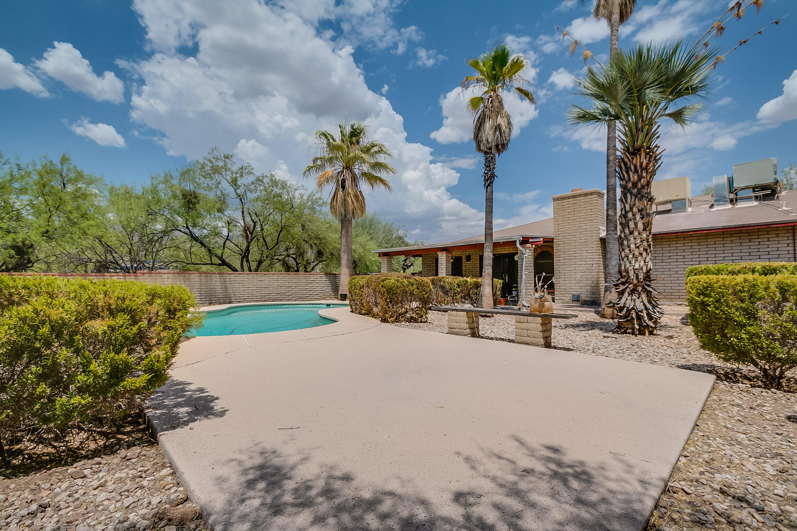 4421 N Banyon Tree Drive