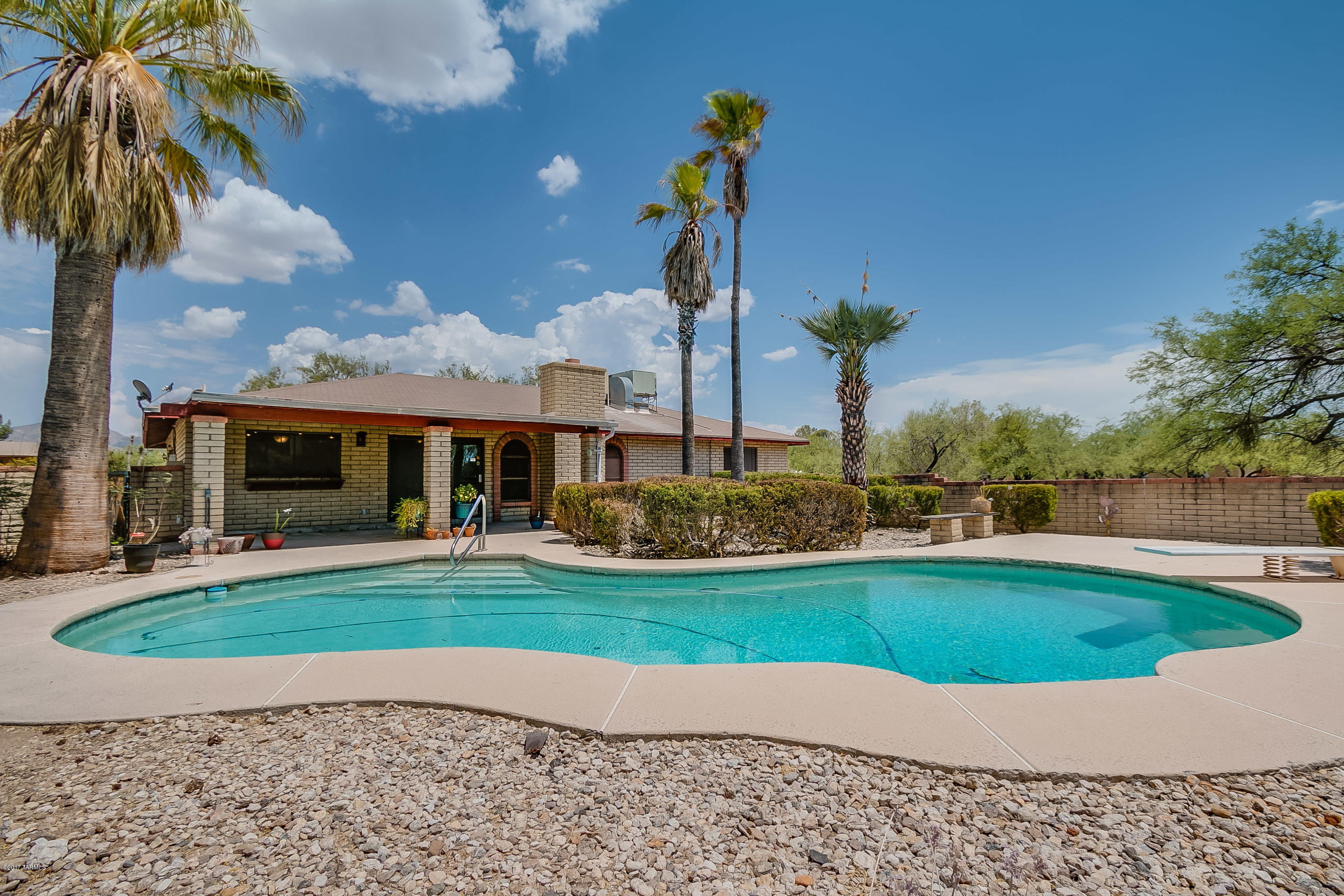 4421 N Banyon Tree Drive