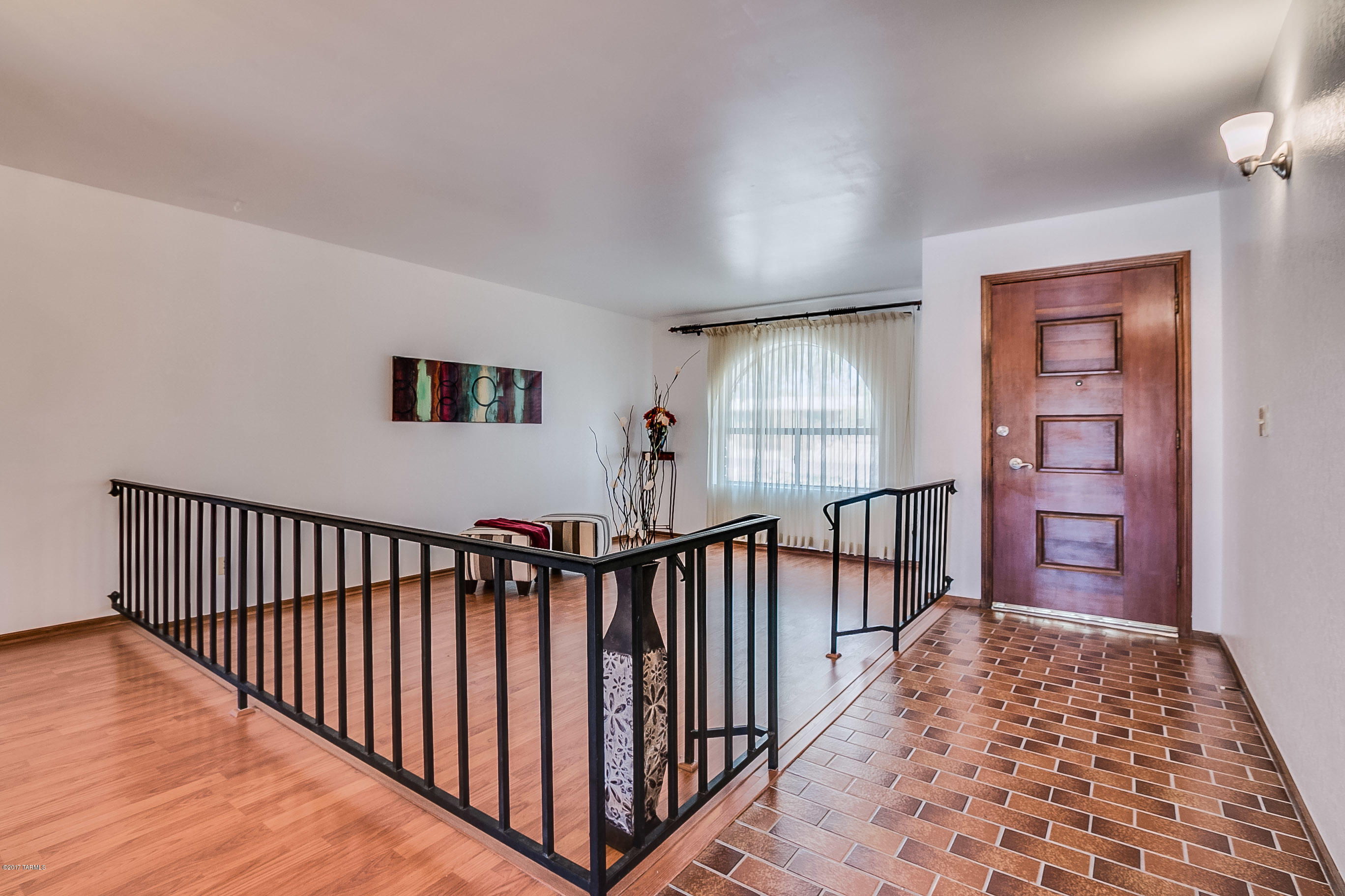 4421 N Banyon Tree Drive