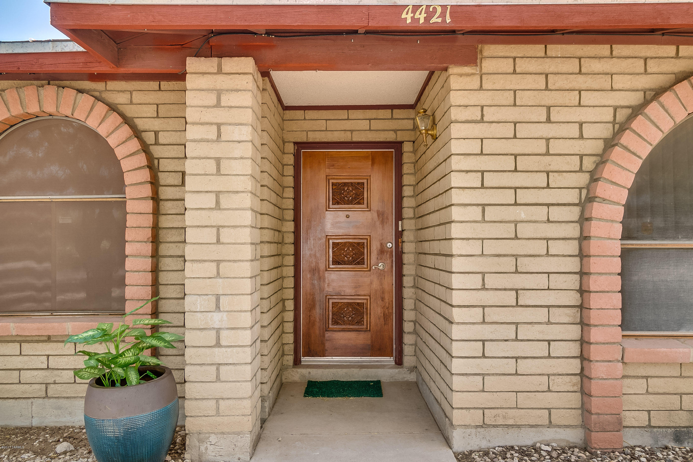 4421 N Banyon Tree Drive