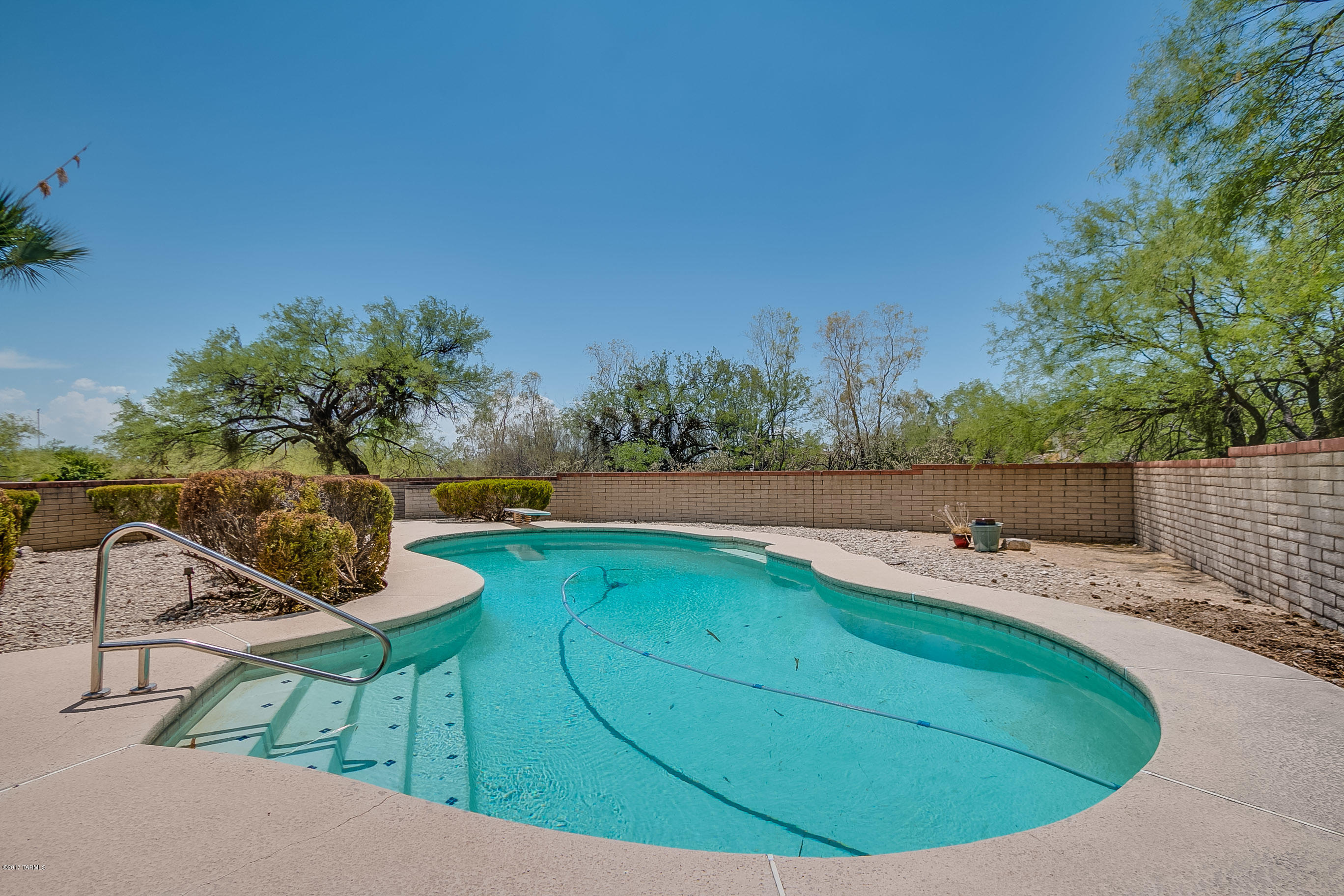 4421 N Banyon Tree Drive
