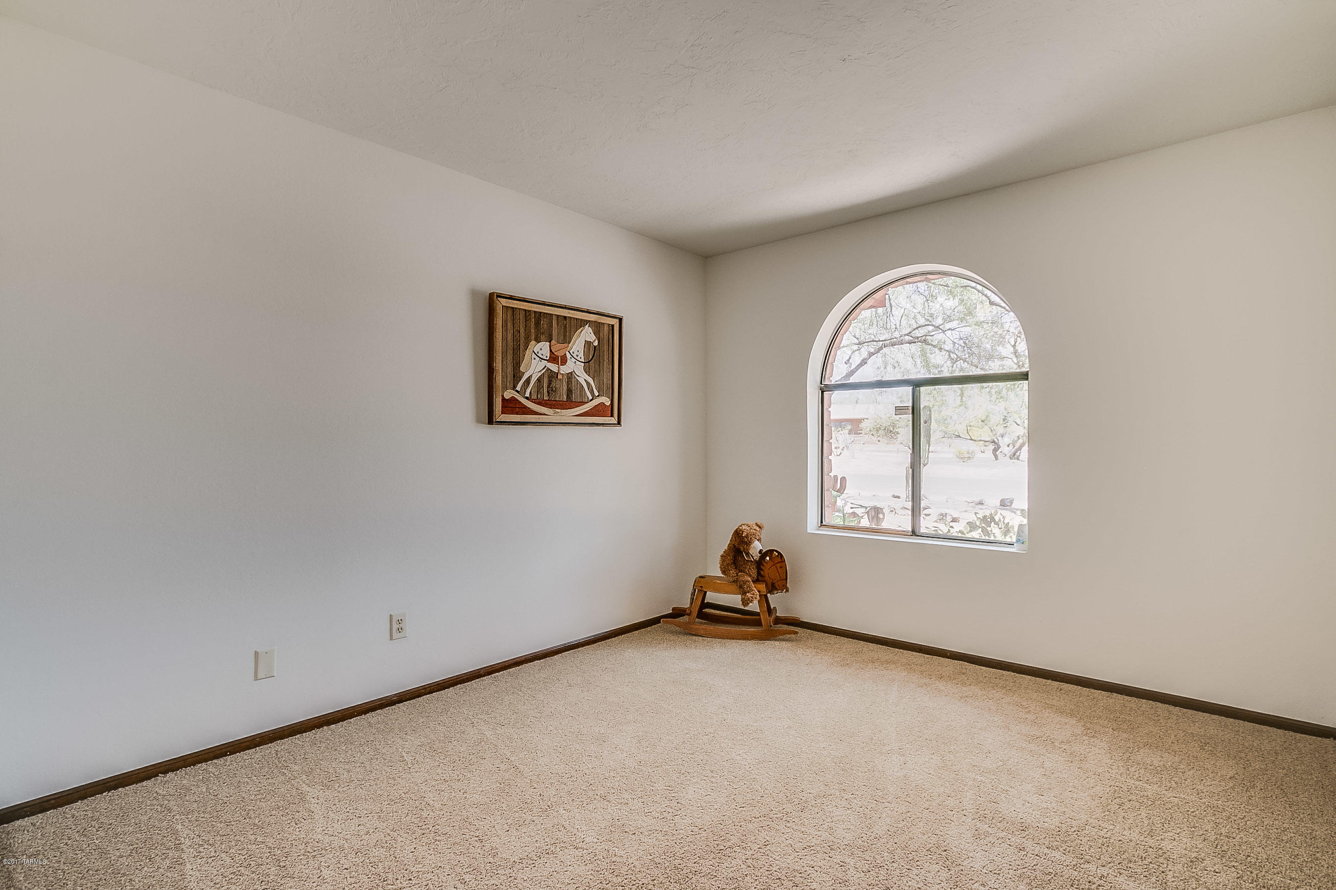 4421 N Banyon Tree Drive