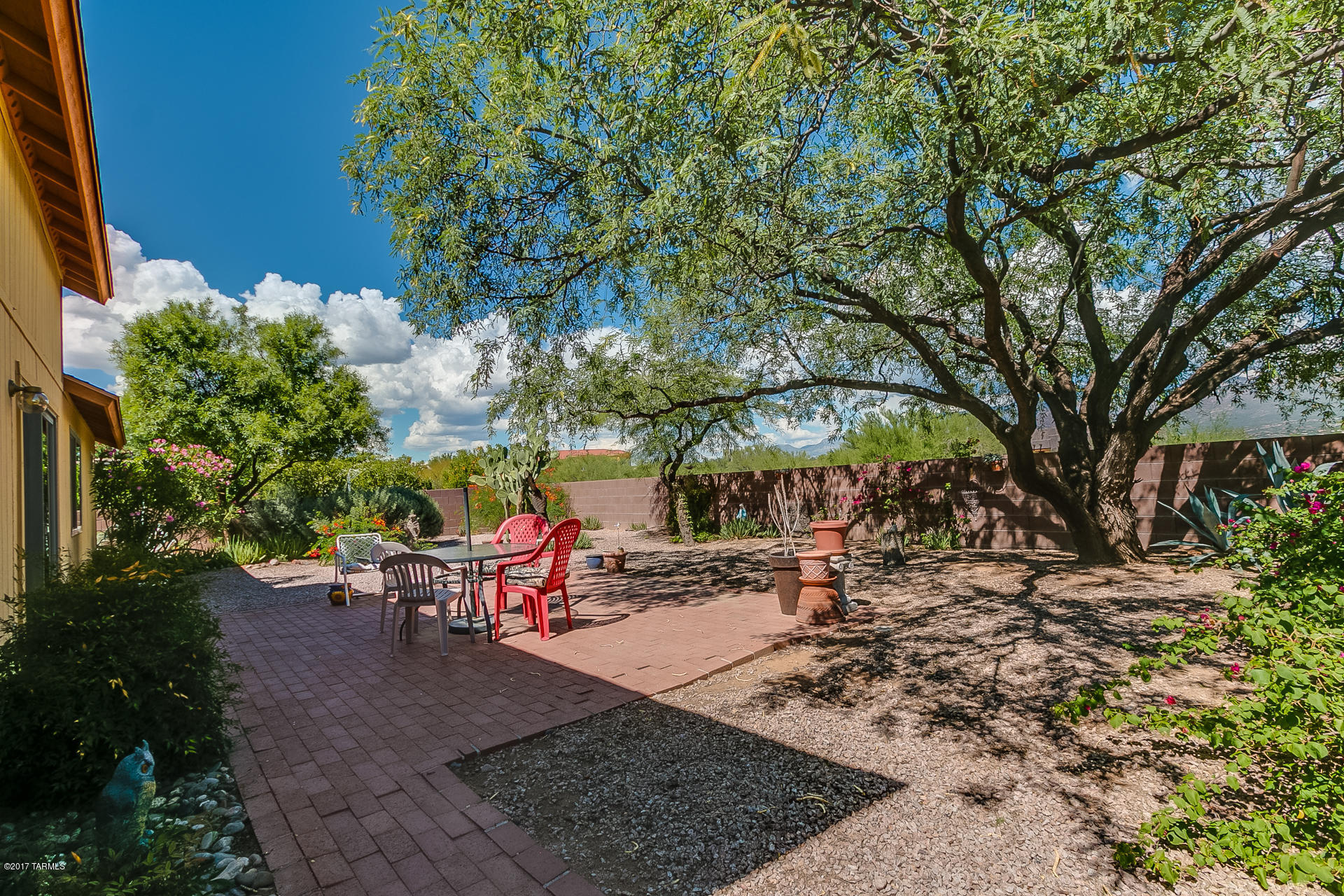 9730 N Camino Del Grillo