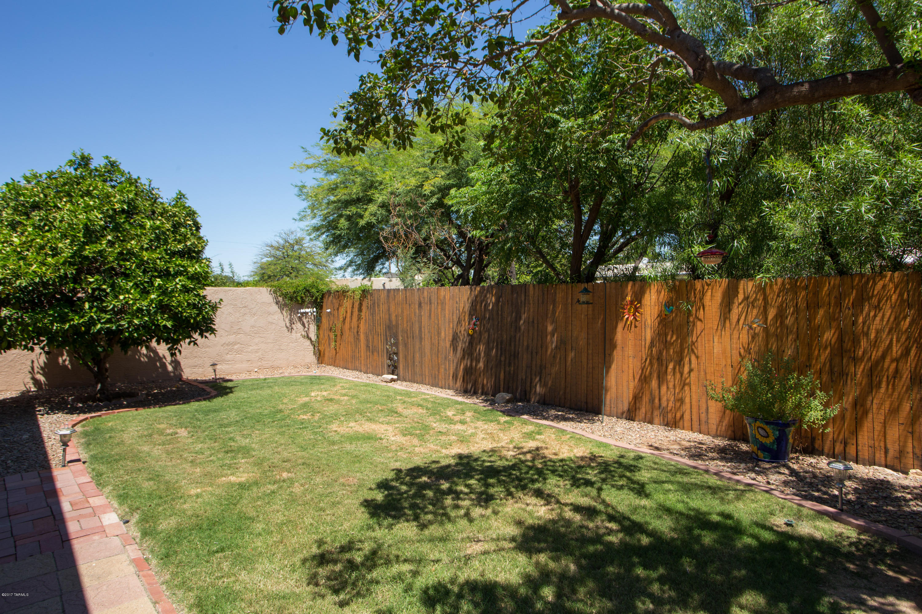 9127 E Calle Diego