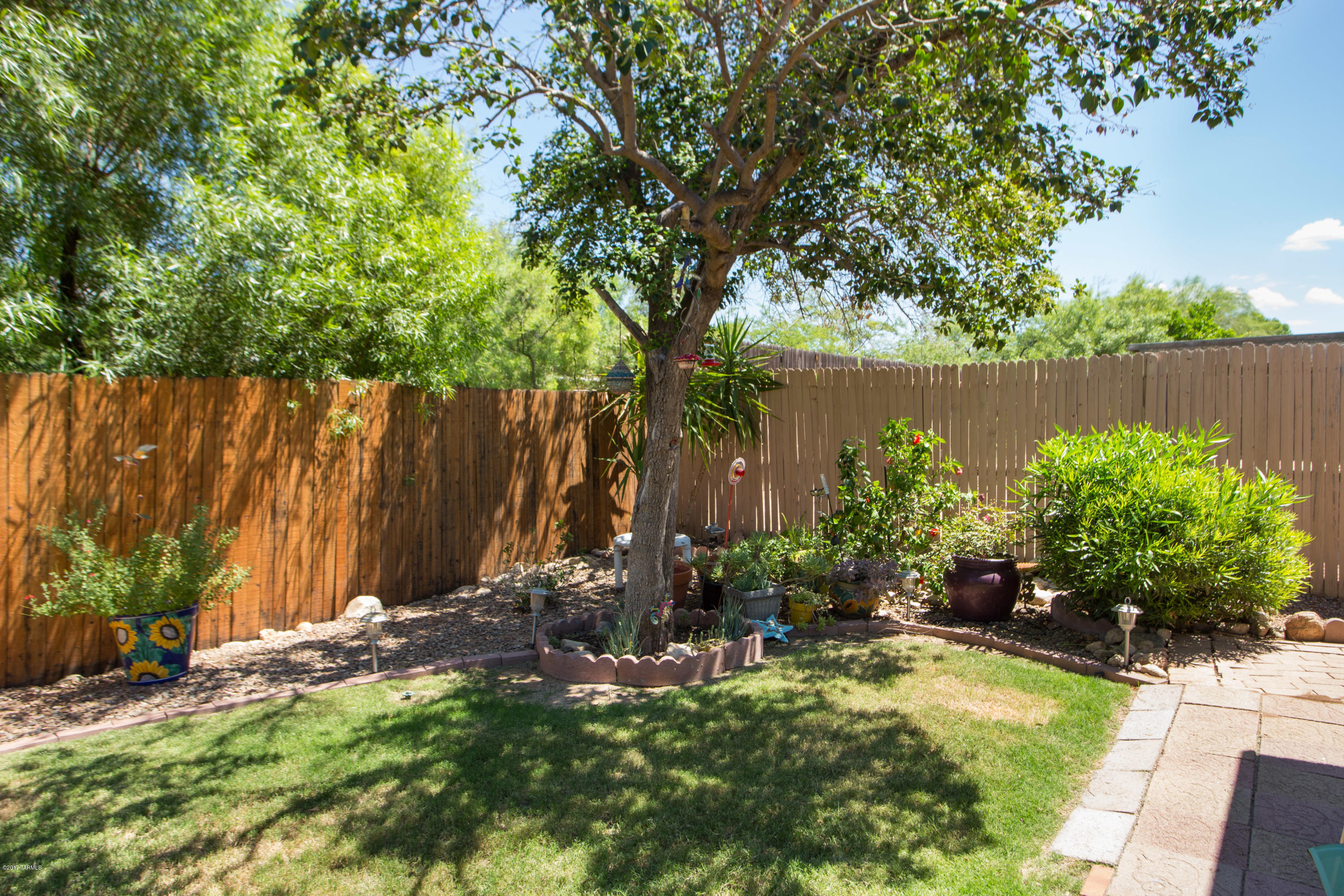 9127 E Calle Diego