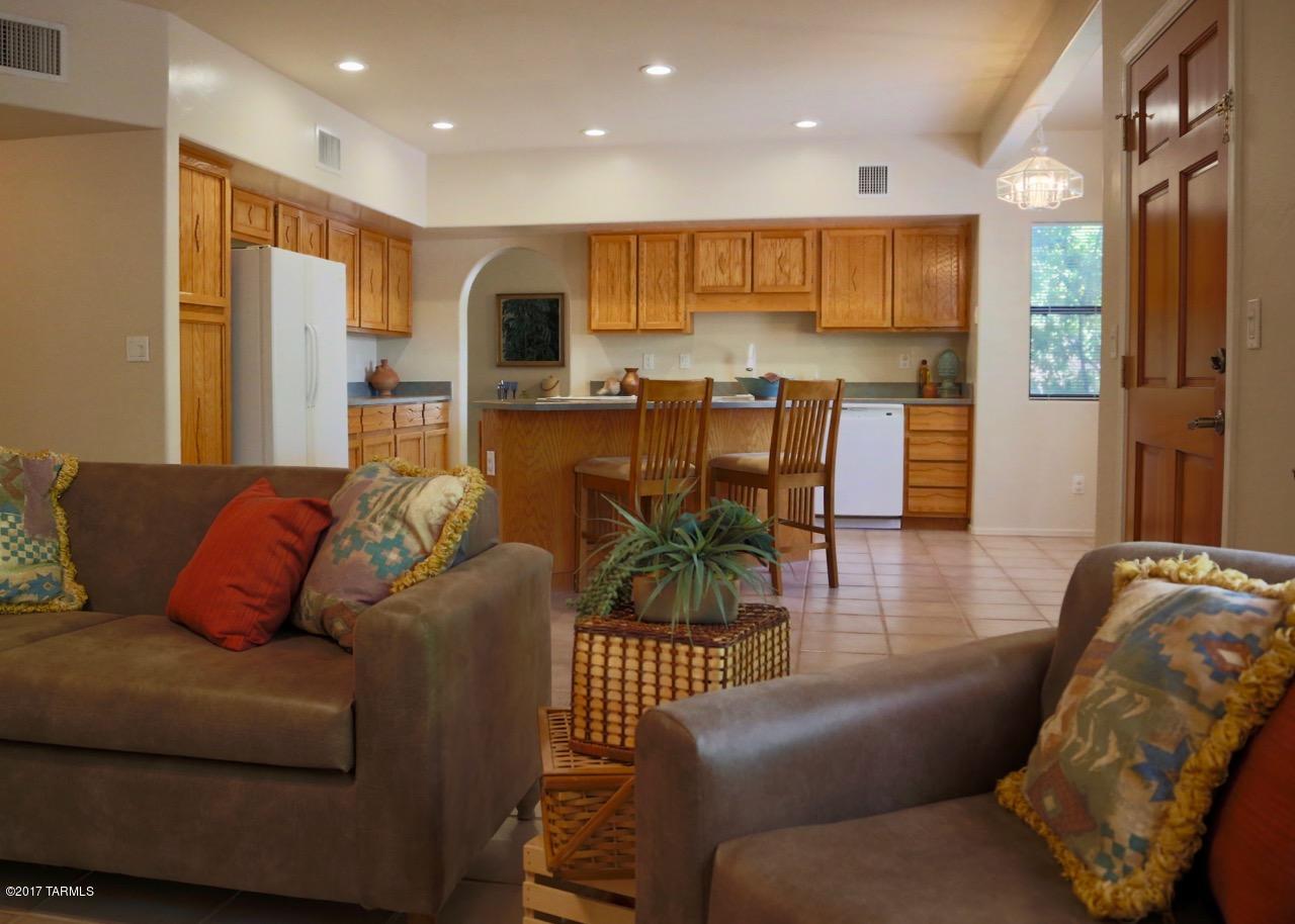 11055 E Blue Grama Drive