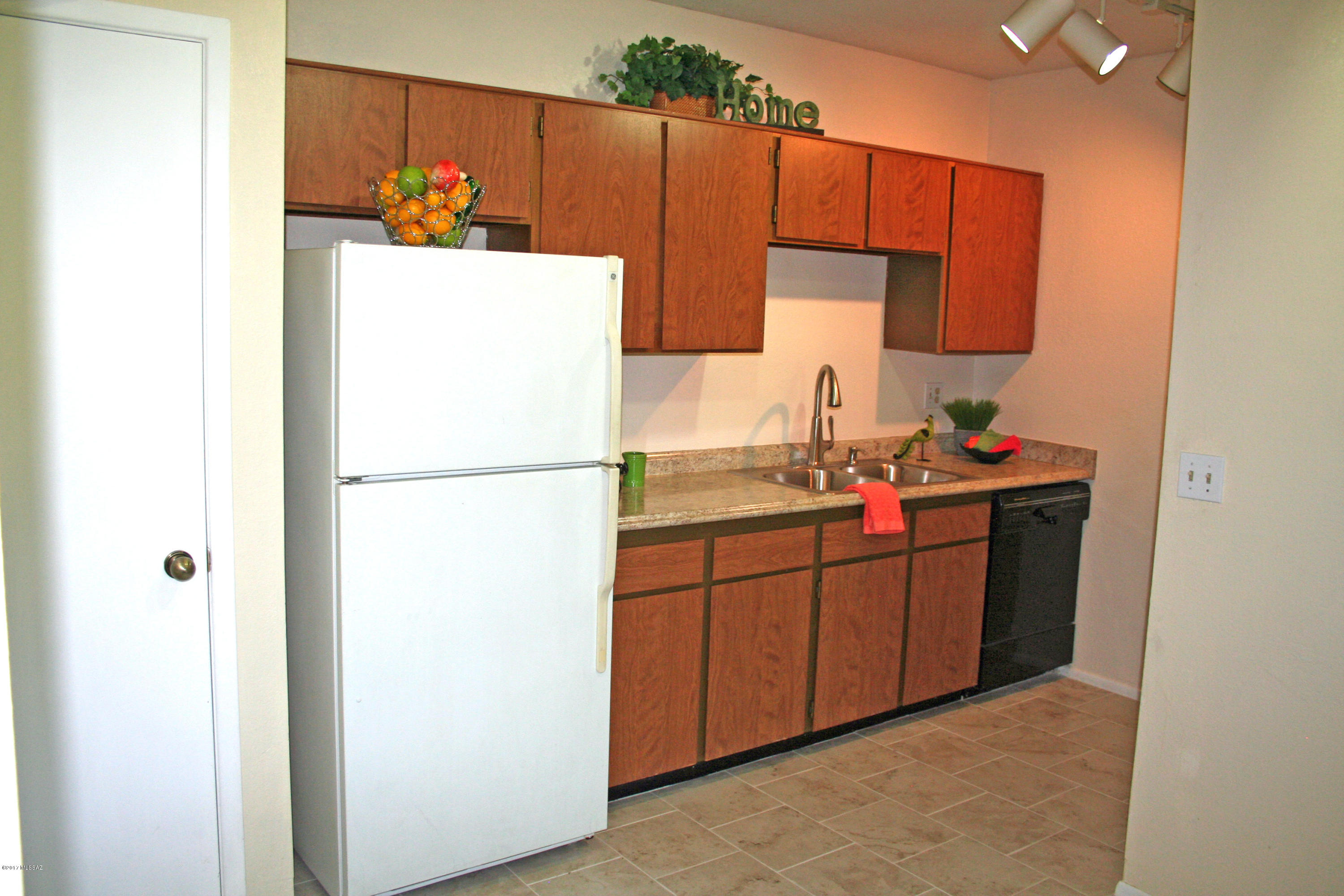 8080 E Speedway Boulevard Unit: 105