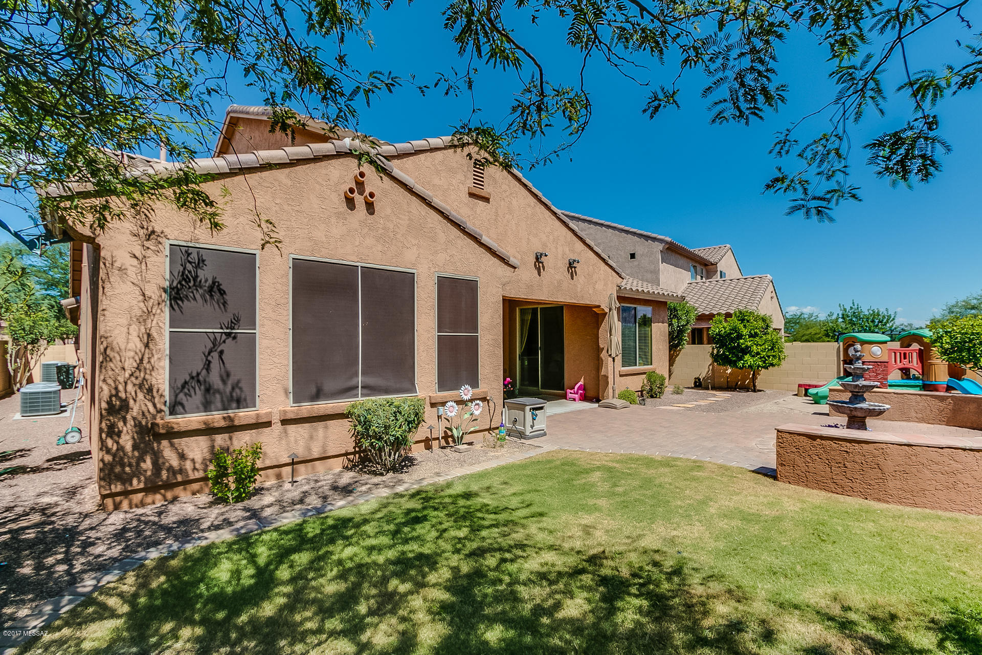 733 W Camino Tunera