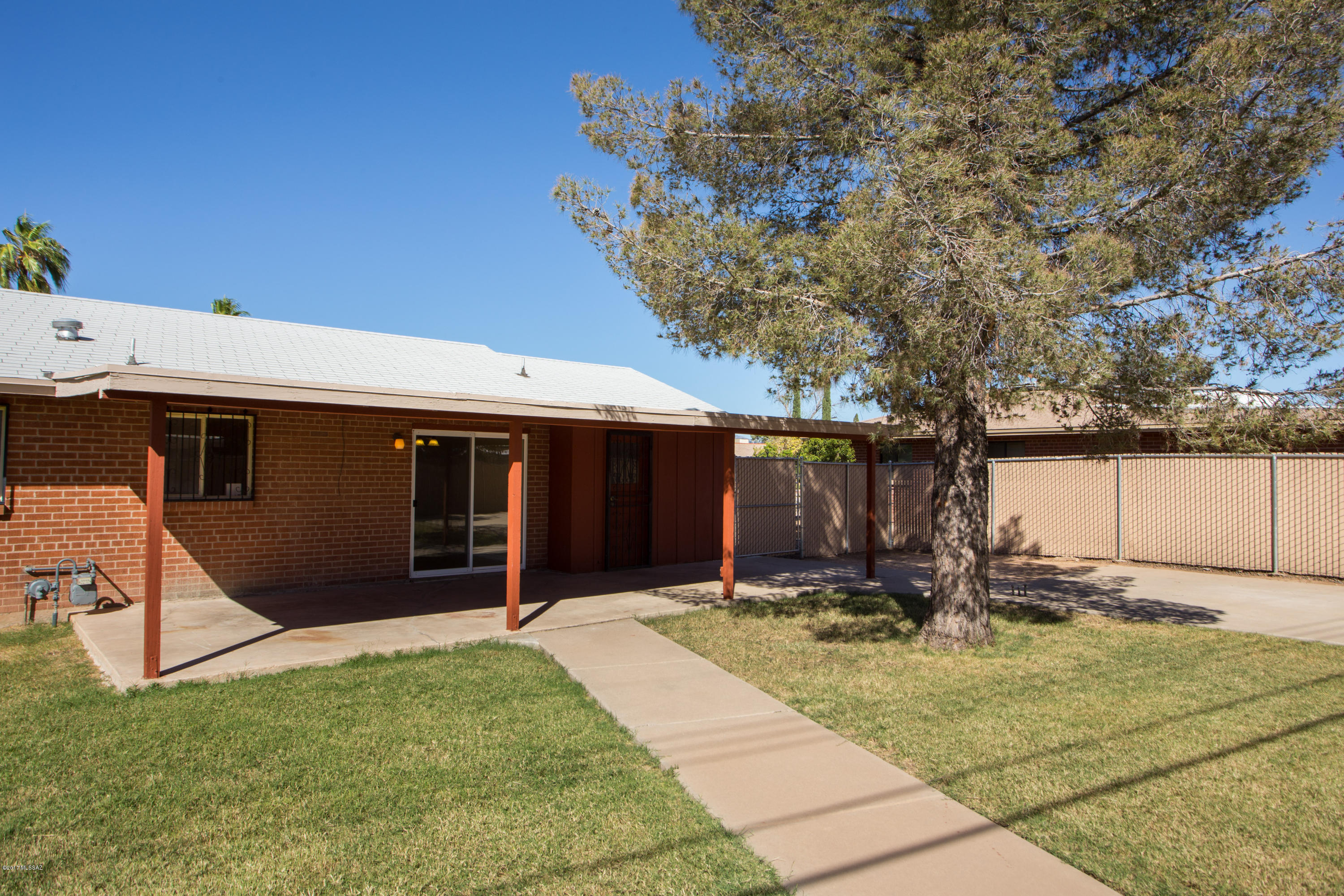 6334 E Calle Dened