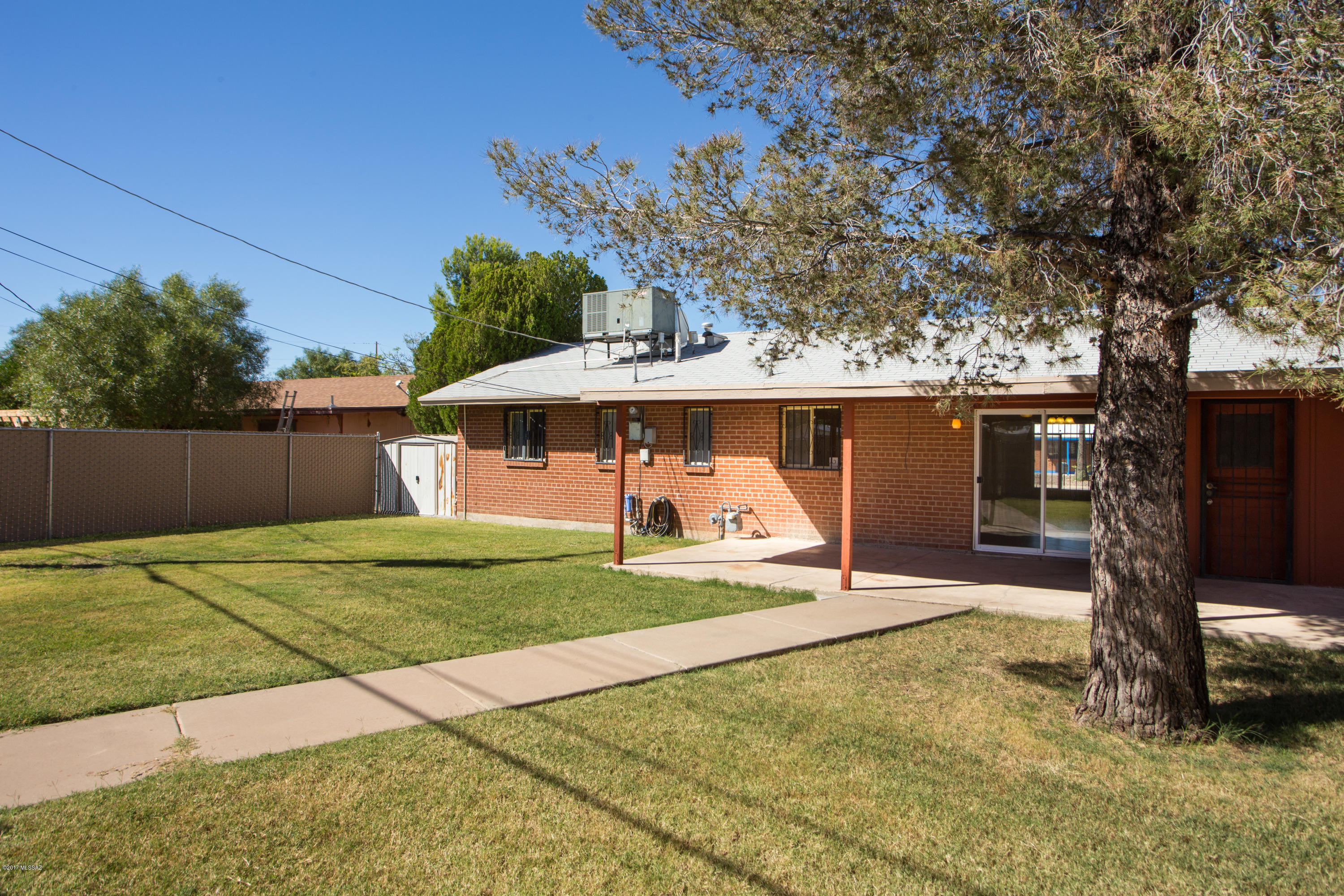 6334 E Calle Dened