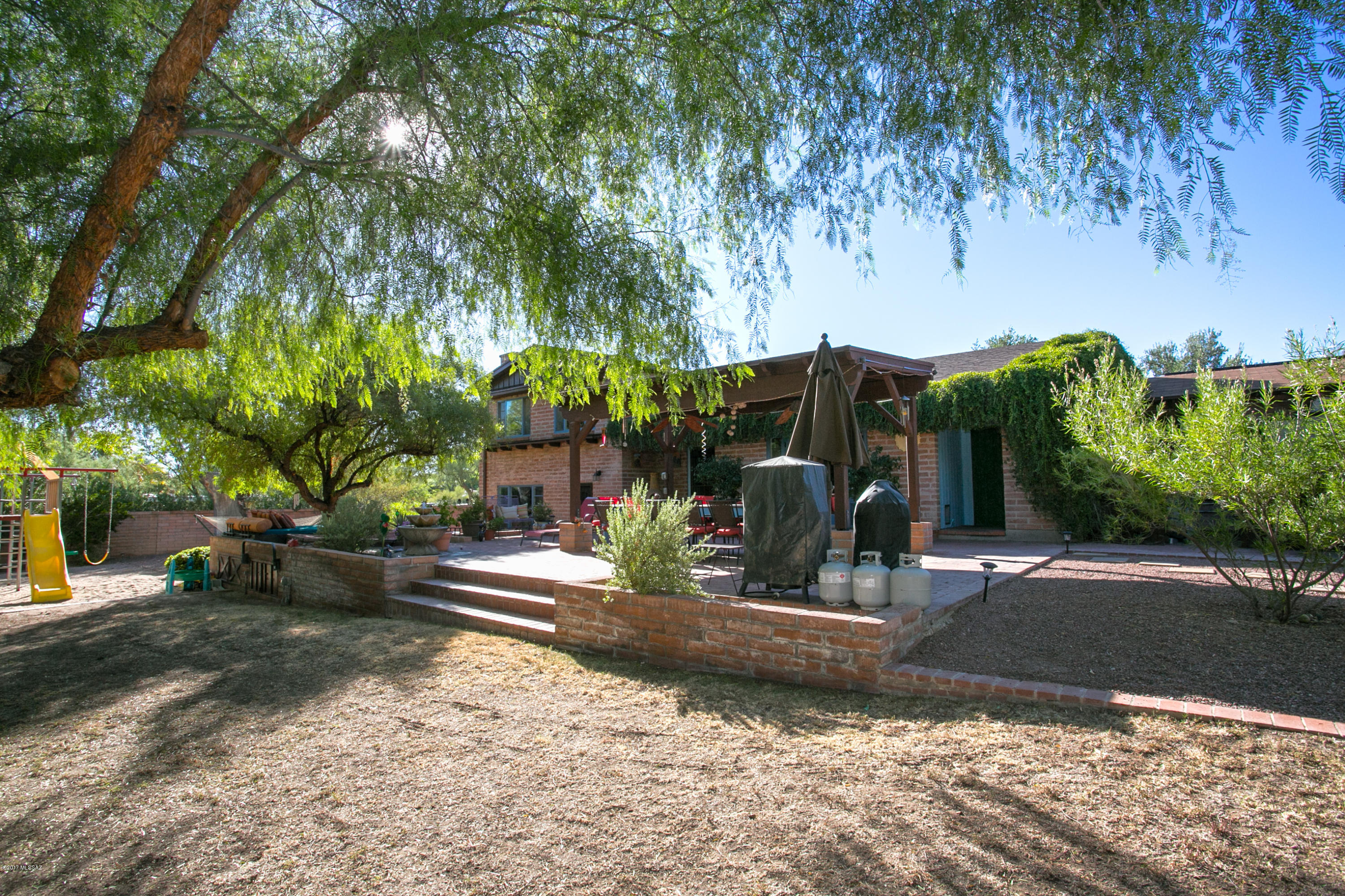 3761 E Calle de Soto