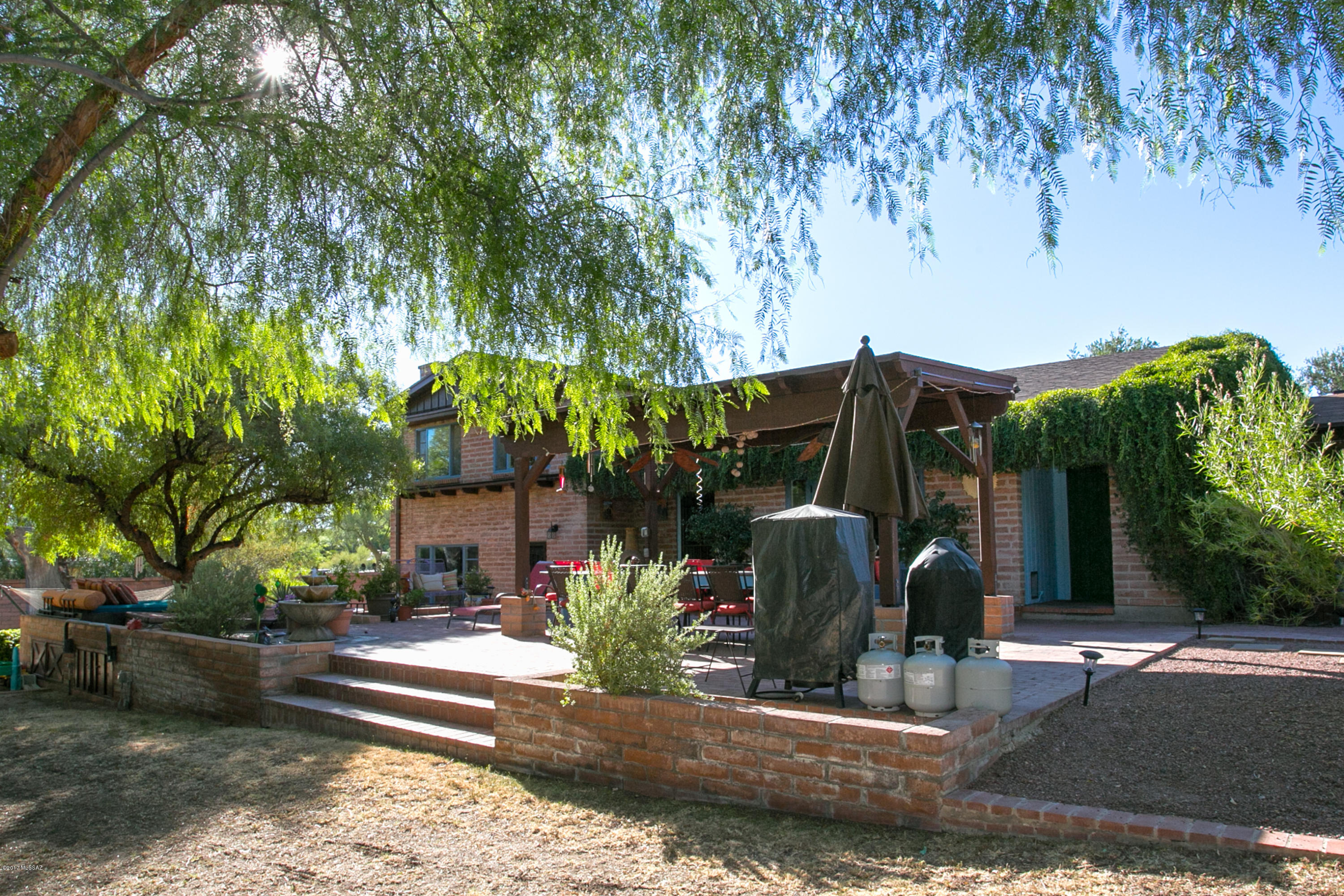 3761 E Calle de Soto