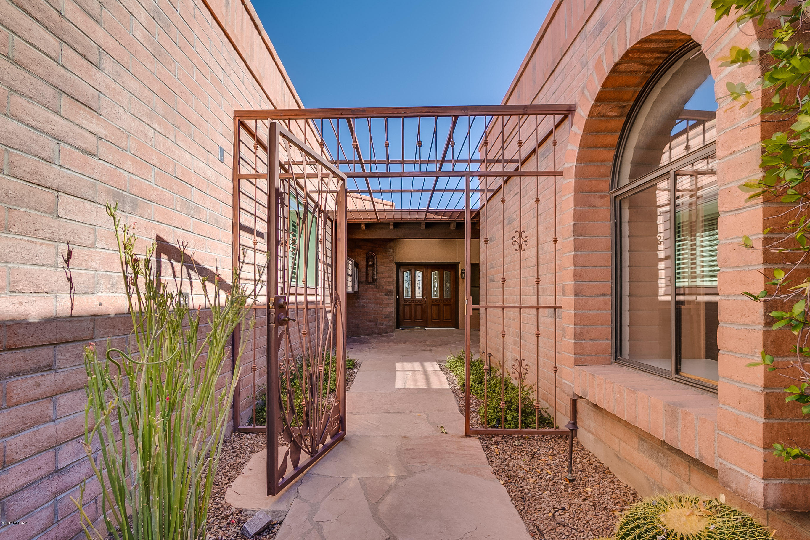 5286 N Via Velazquez