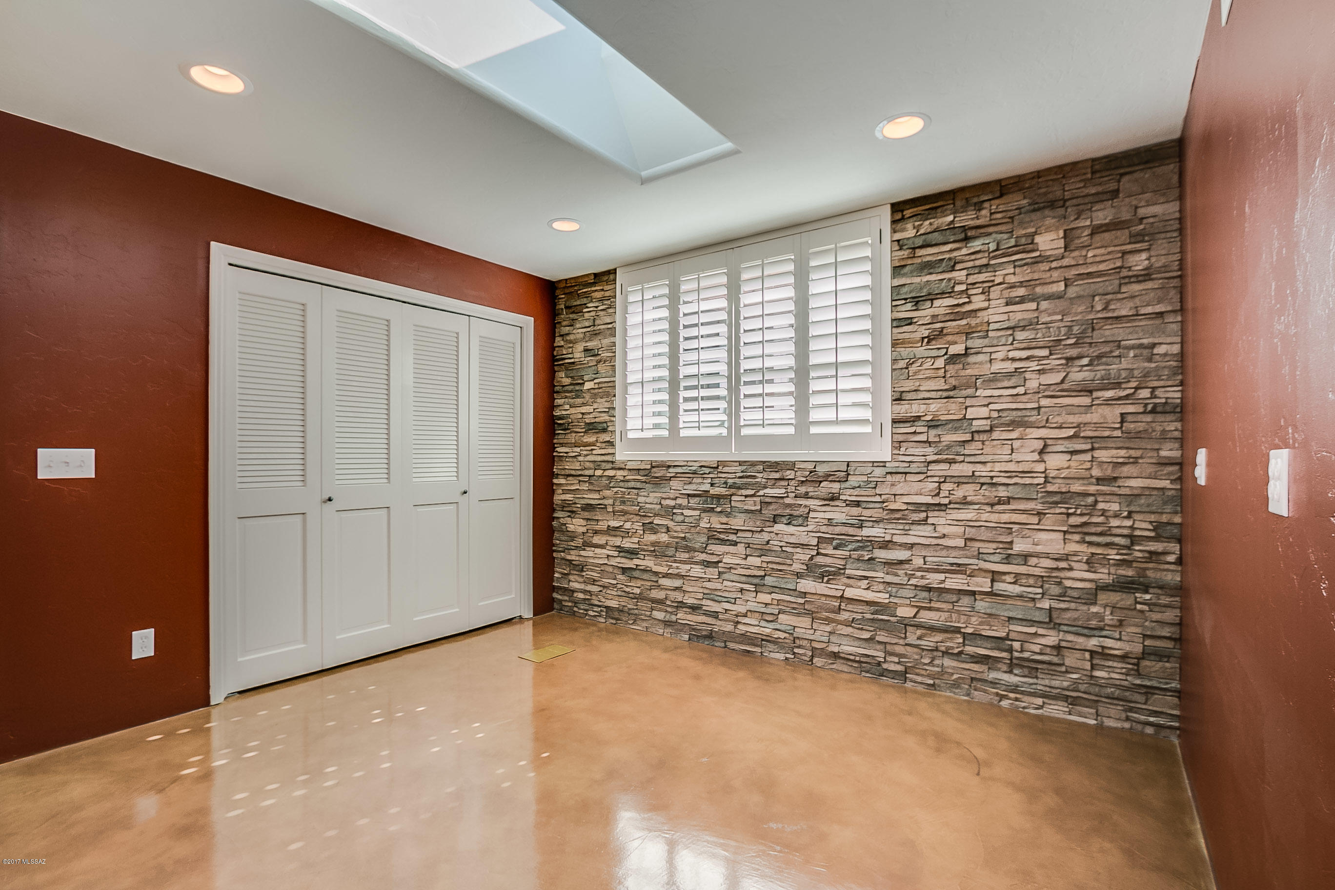5286 N Via Velazquez