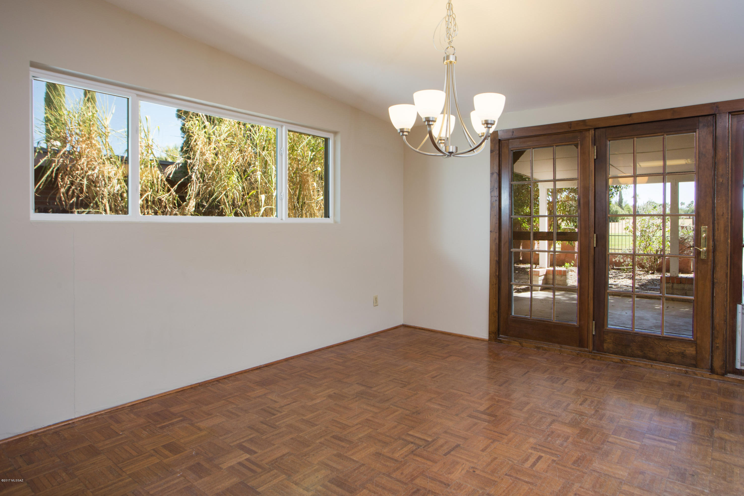 8518 E 25Th Street