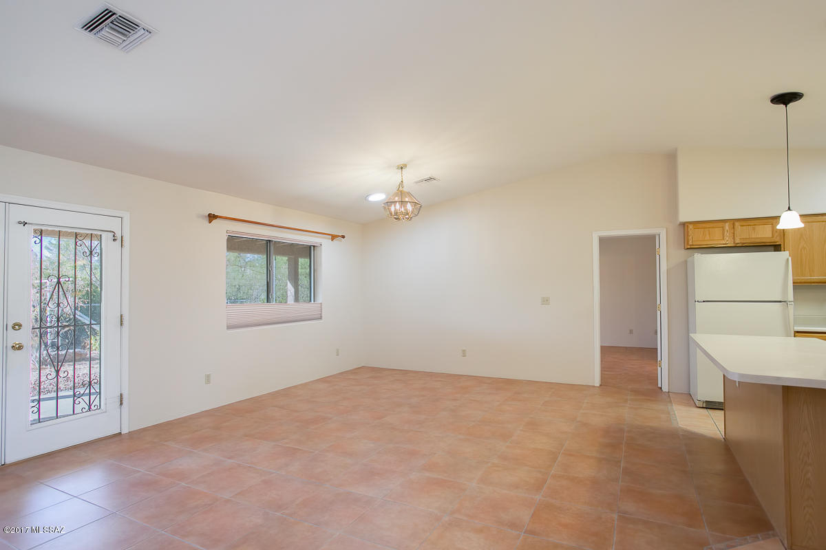 656 E Macon Drive
