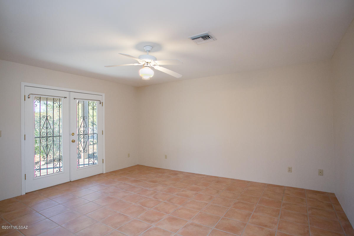 656 E Macon Drive