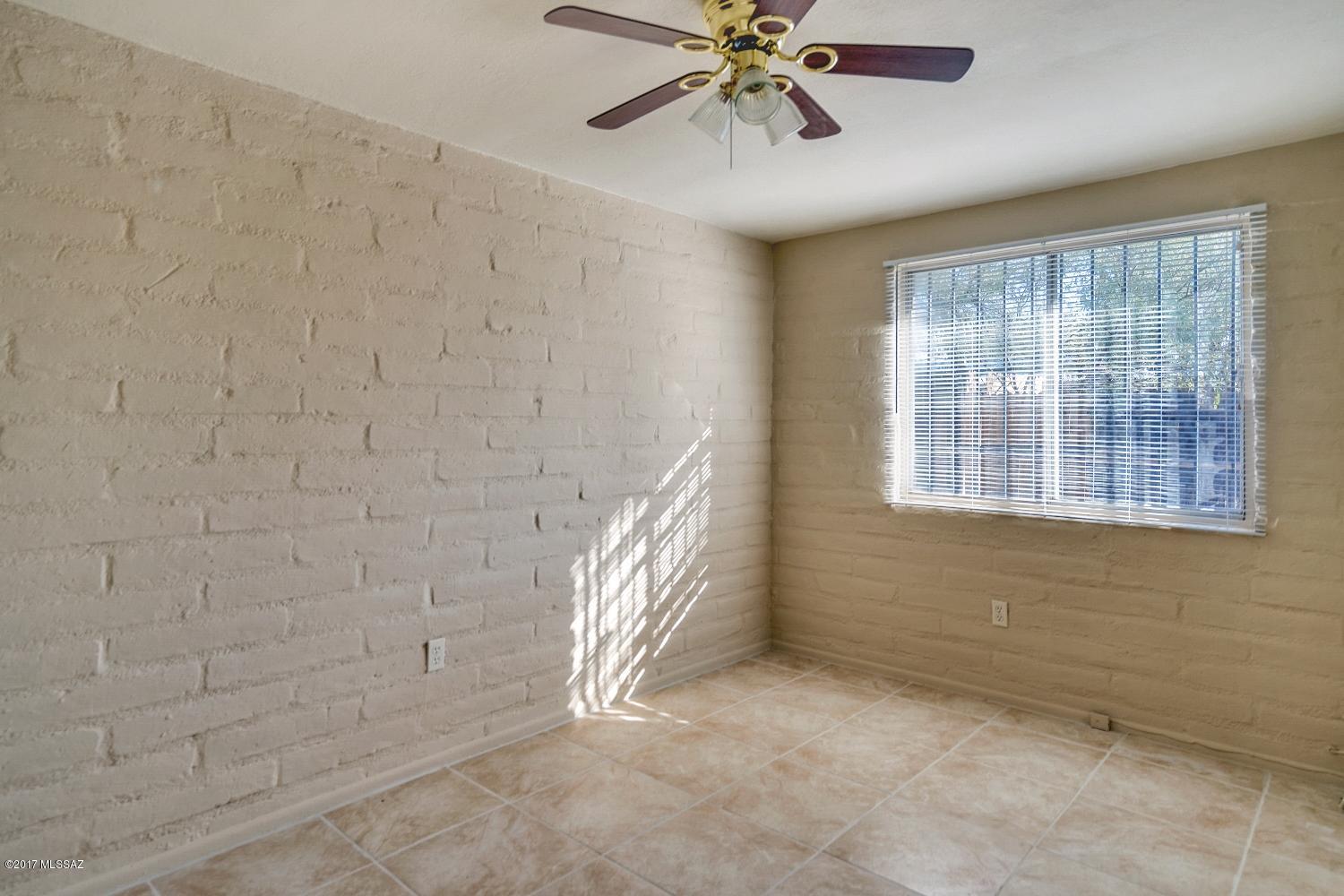 3932-3938 N Park Avenue