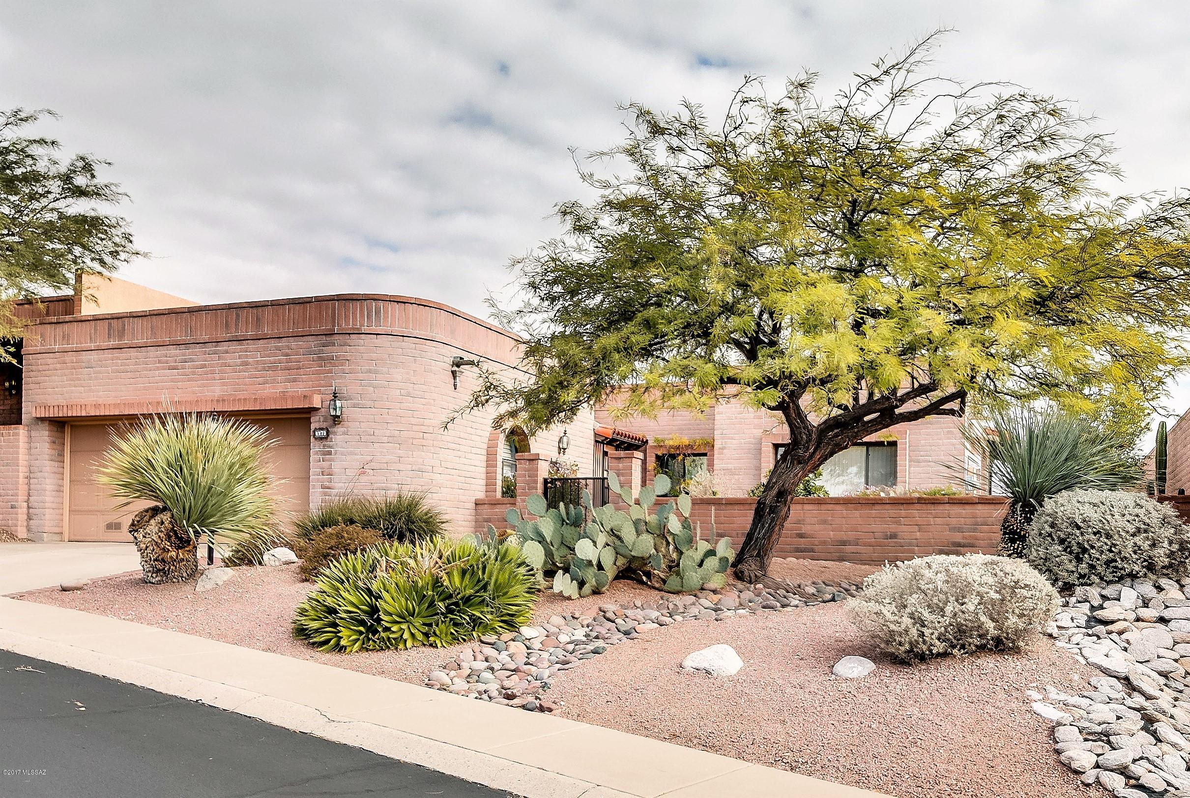 4970 N Via Velazquez