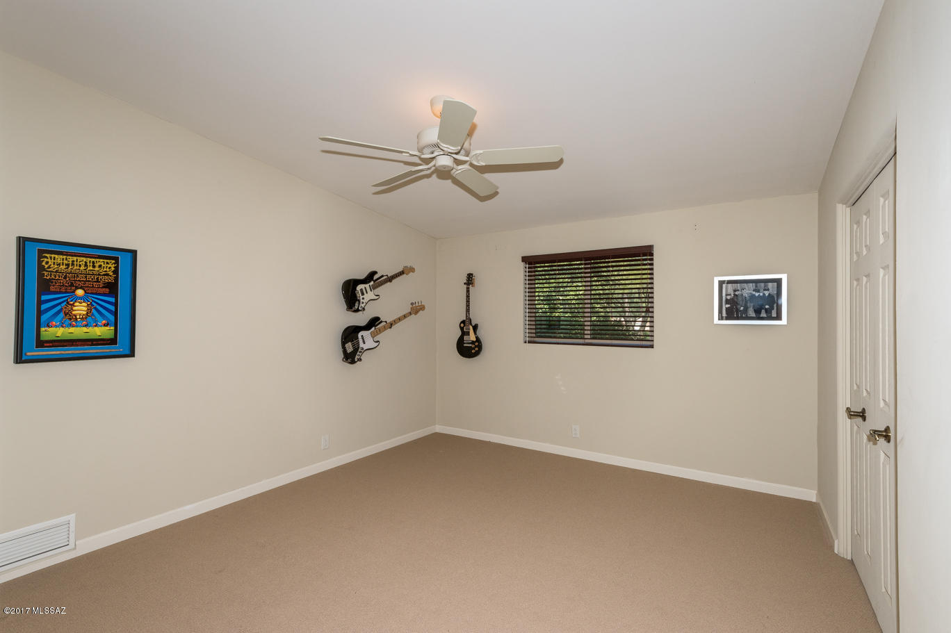 6052 E West Miramar Drive