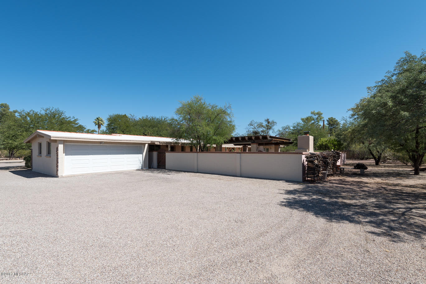 6052 E West Miramar Drive