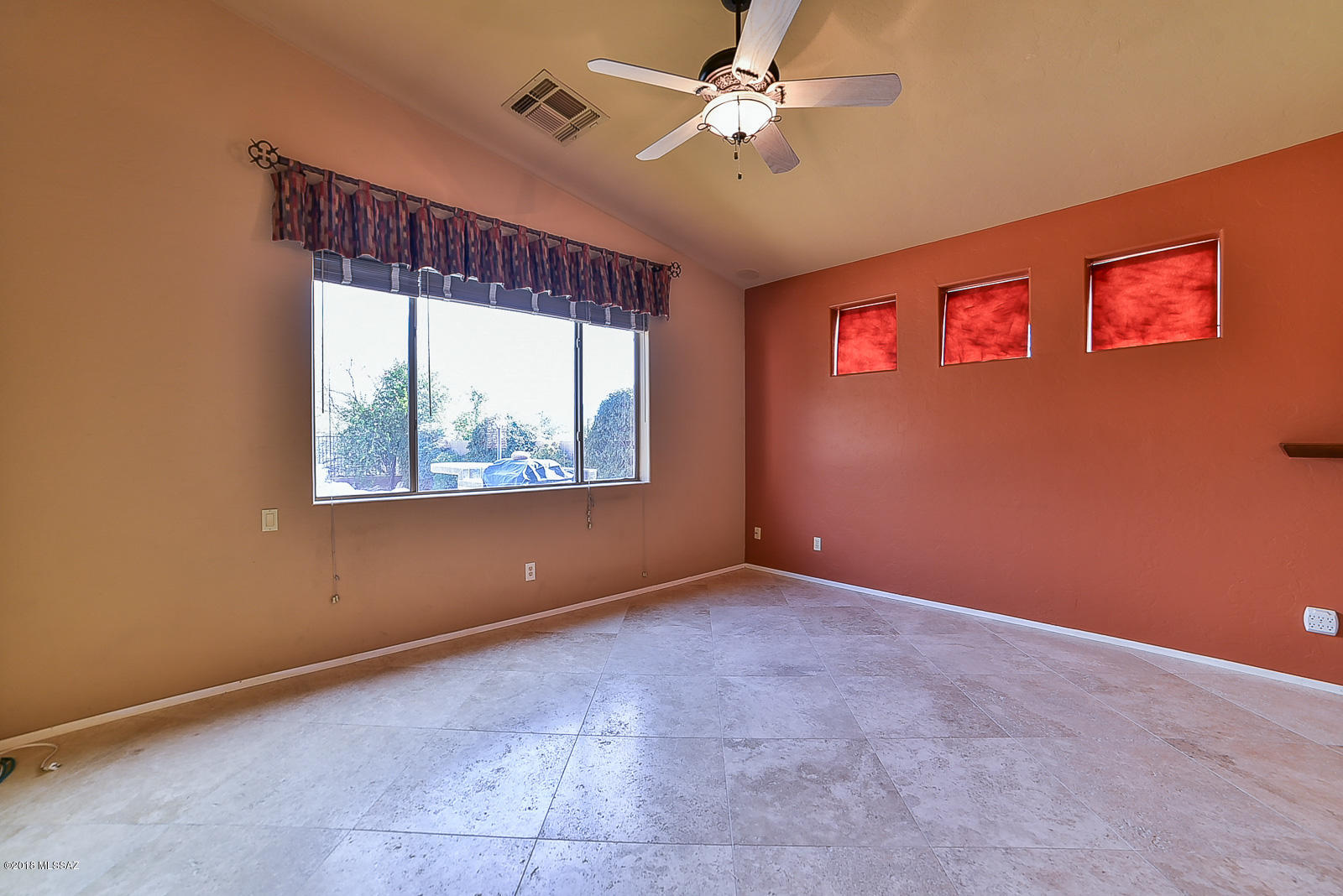 5254 N Fairway Heights Drive