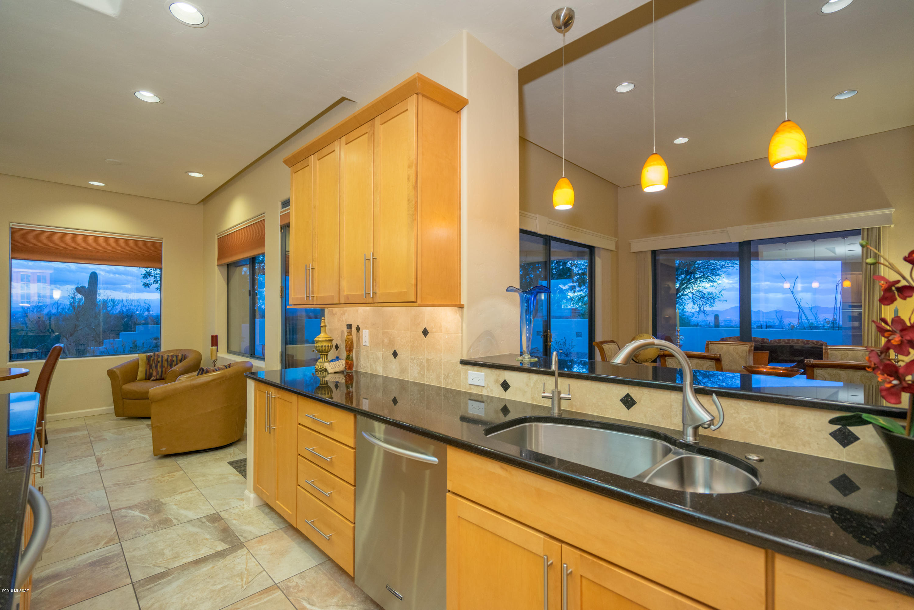 5580 E Paseo Cimarron