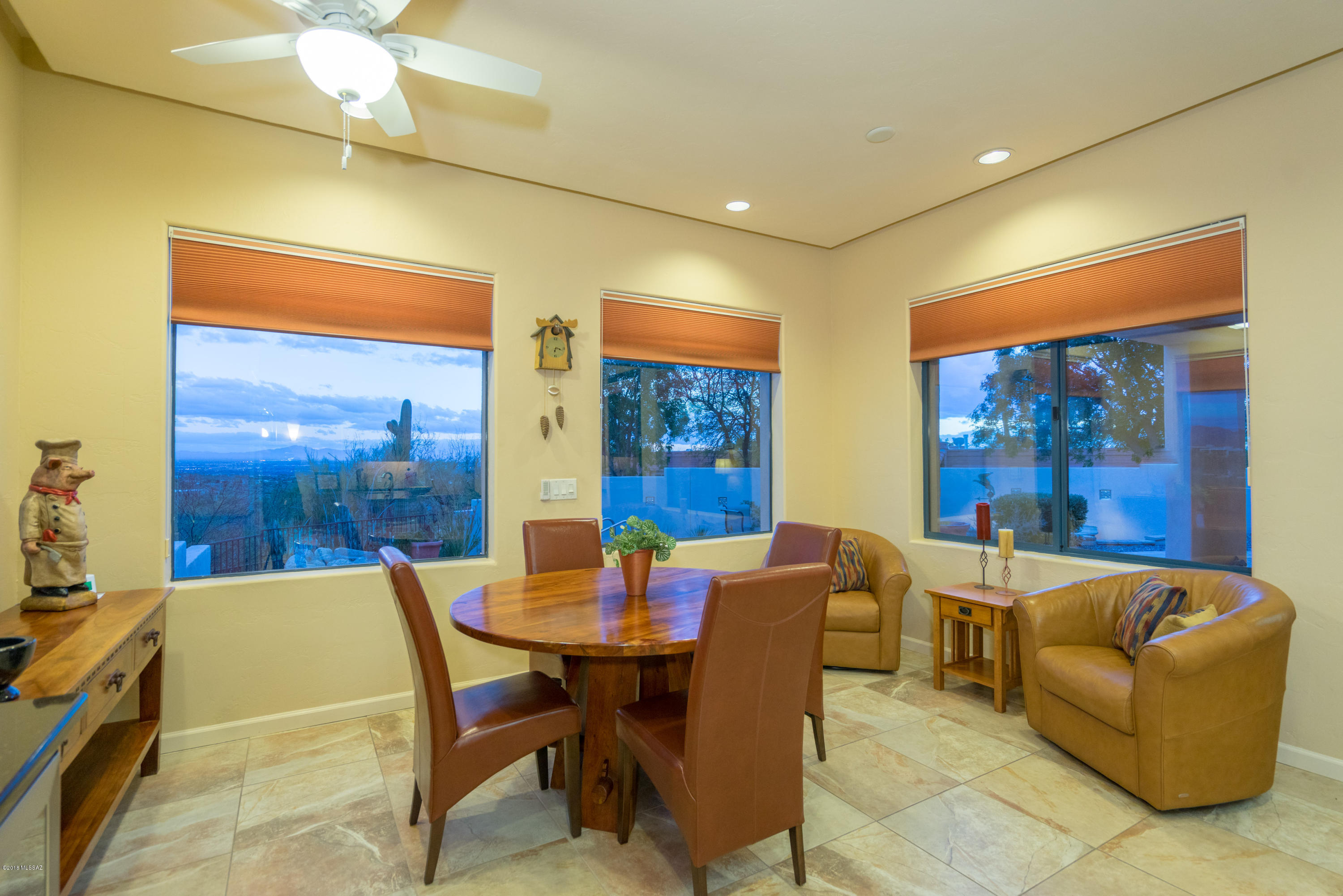 5580 E Paseo Cimarron