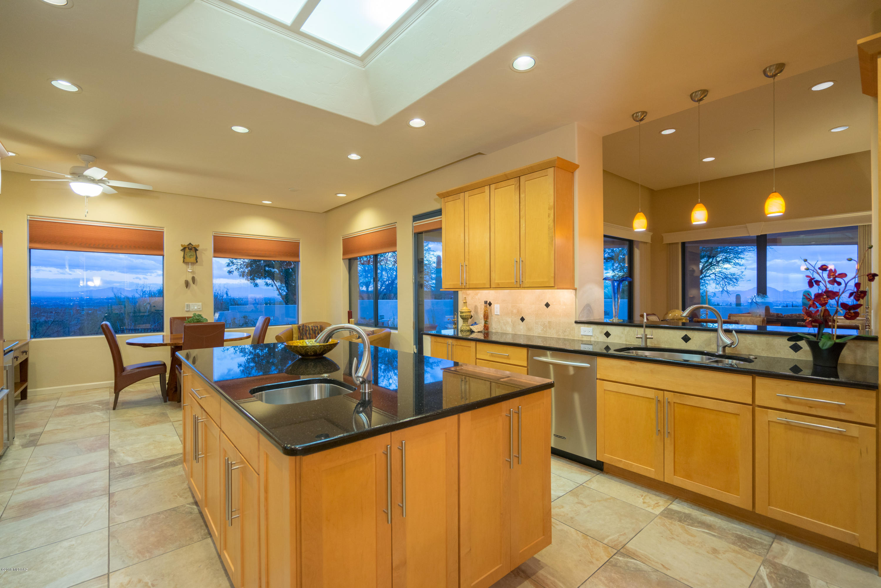 5580 E Paseo Cimarron