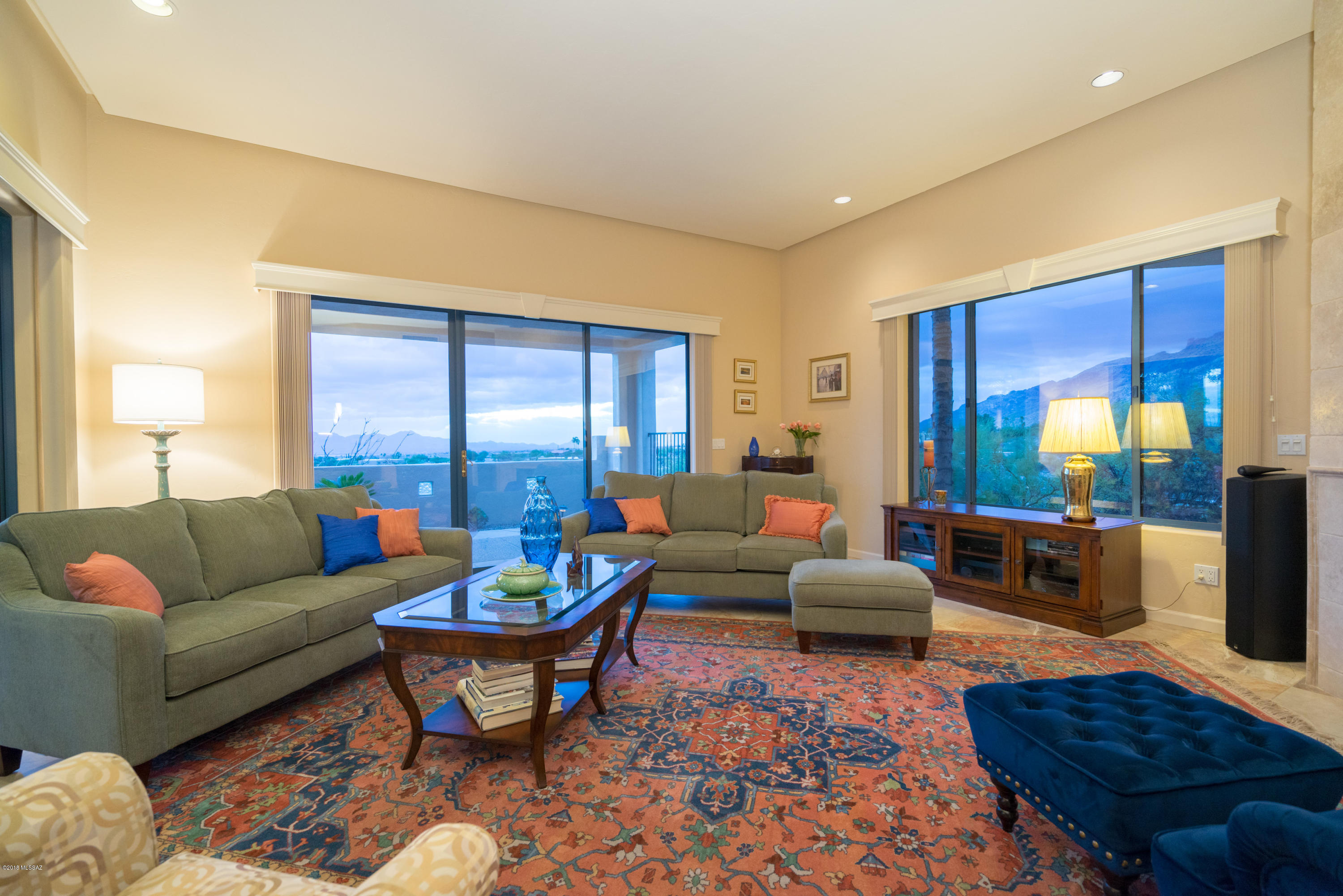 5580 E Paseo Cimarron