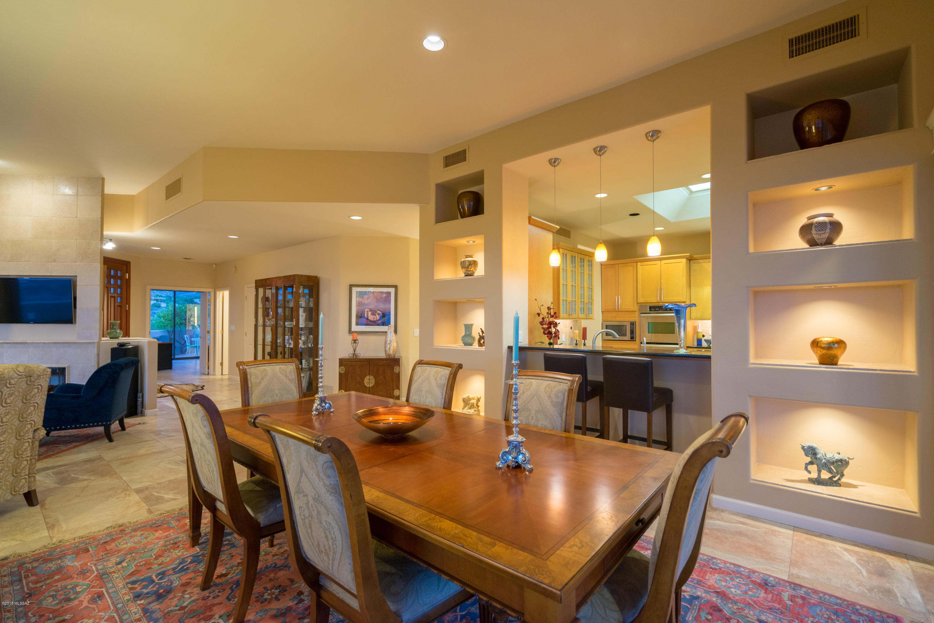 5580 E Paseo Cimarron
