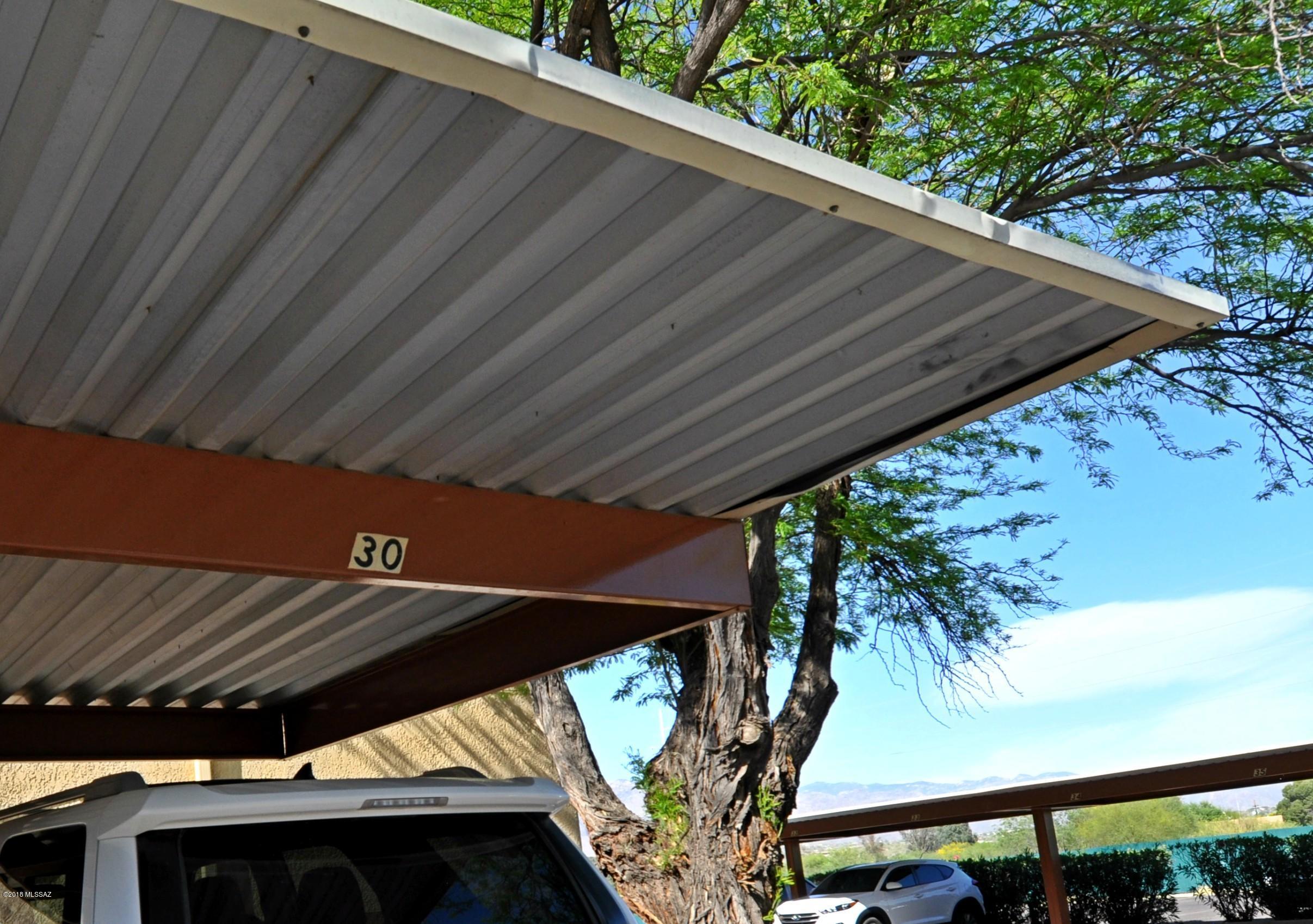 3690 N Country Club Road Unit: 1035
