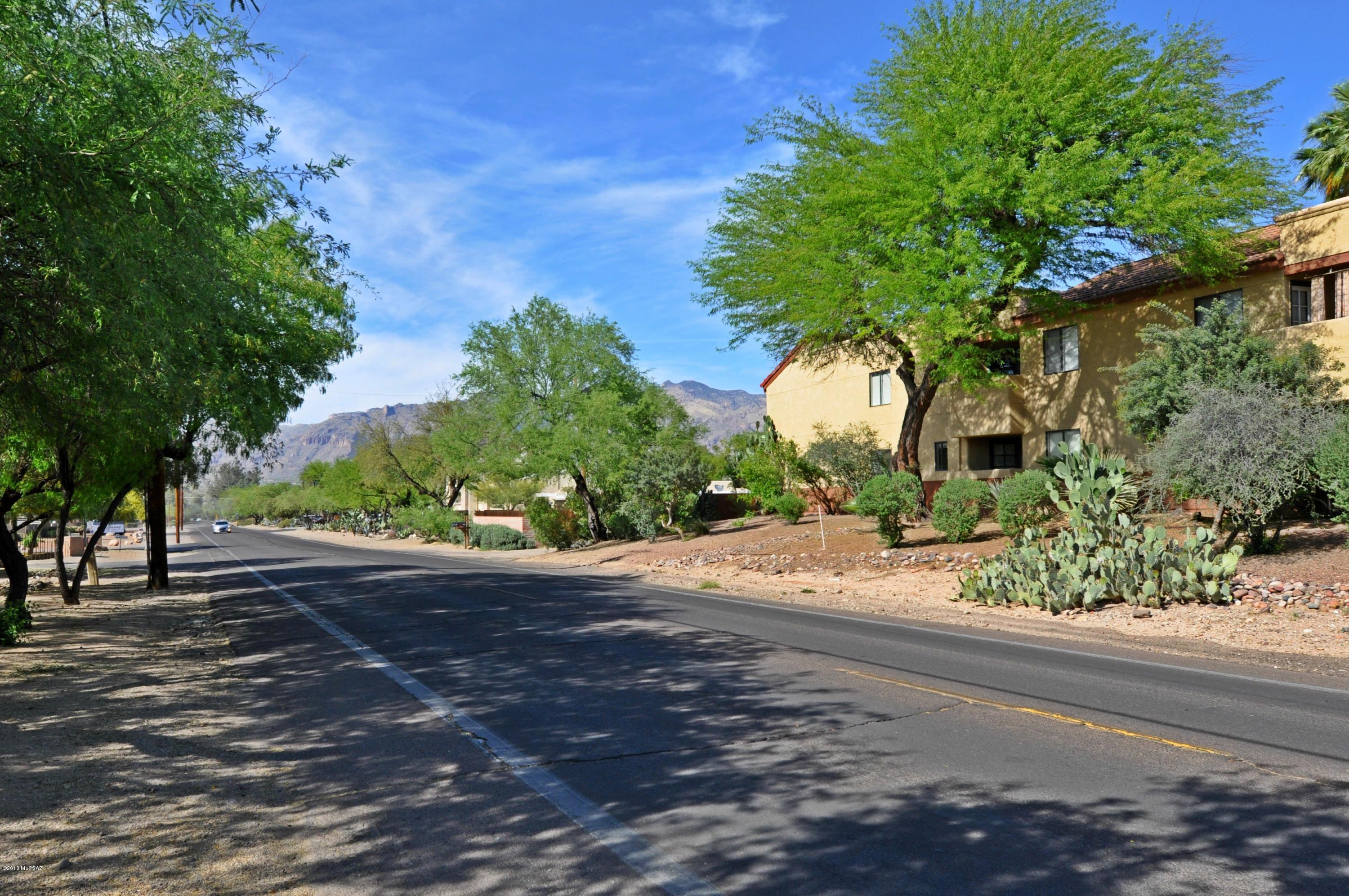 3690 N Country Club Road Unit: 1035