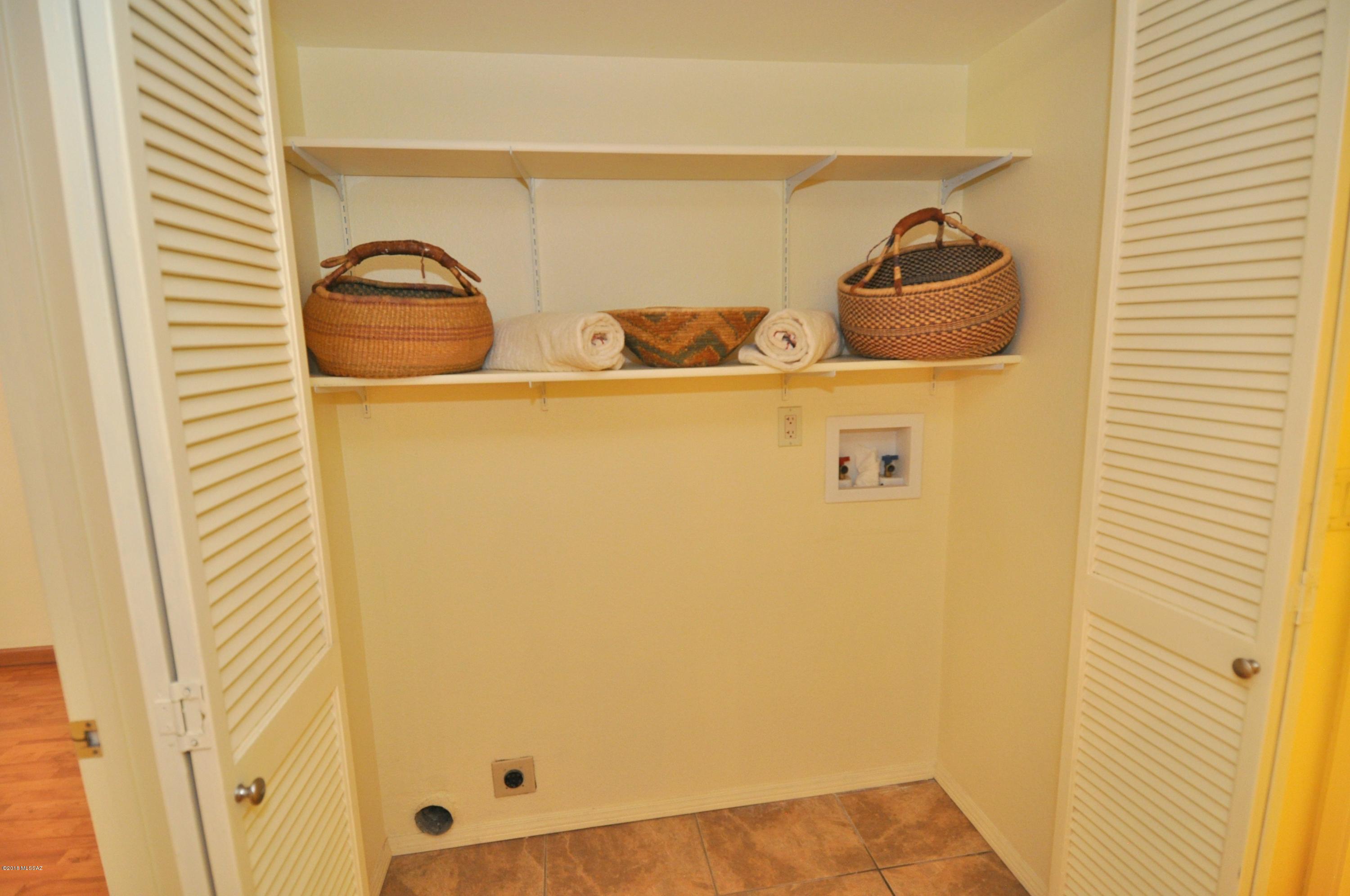3690 N Country Club Road Unit: 1035