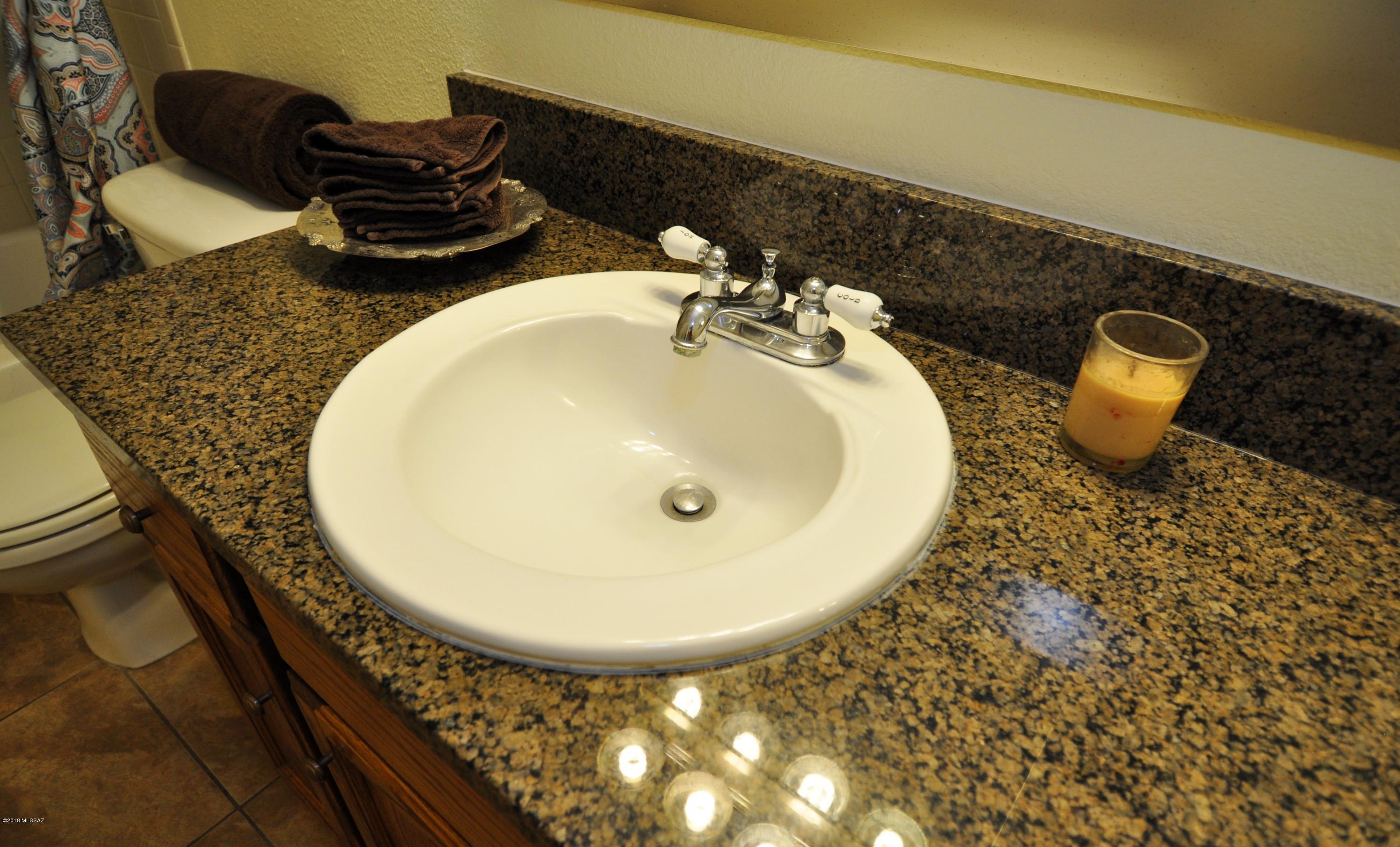 3690 N Country Club Road Unit: 1035