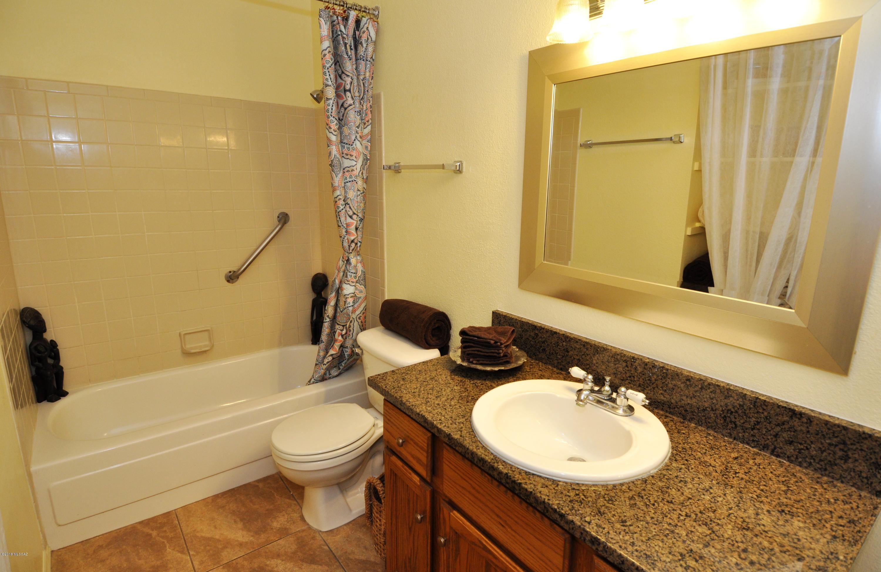 3690 N Country Club Road Unit: 1035