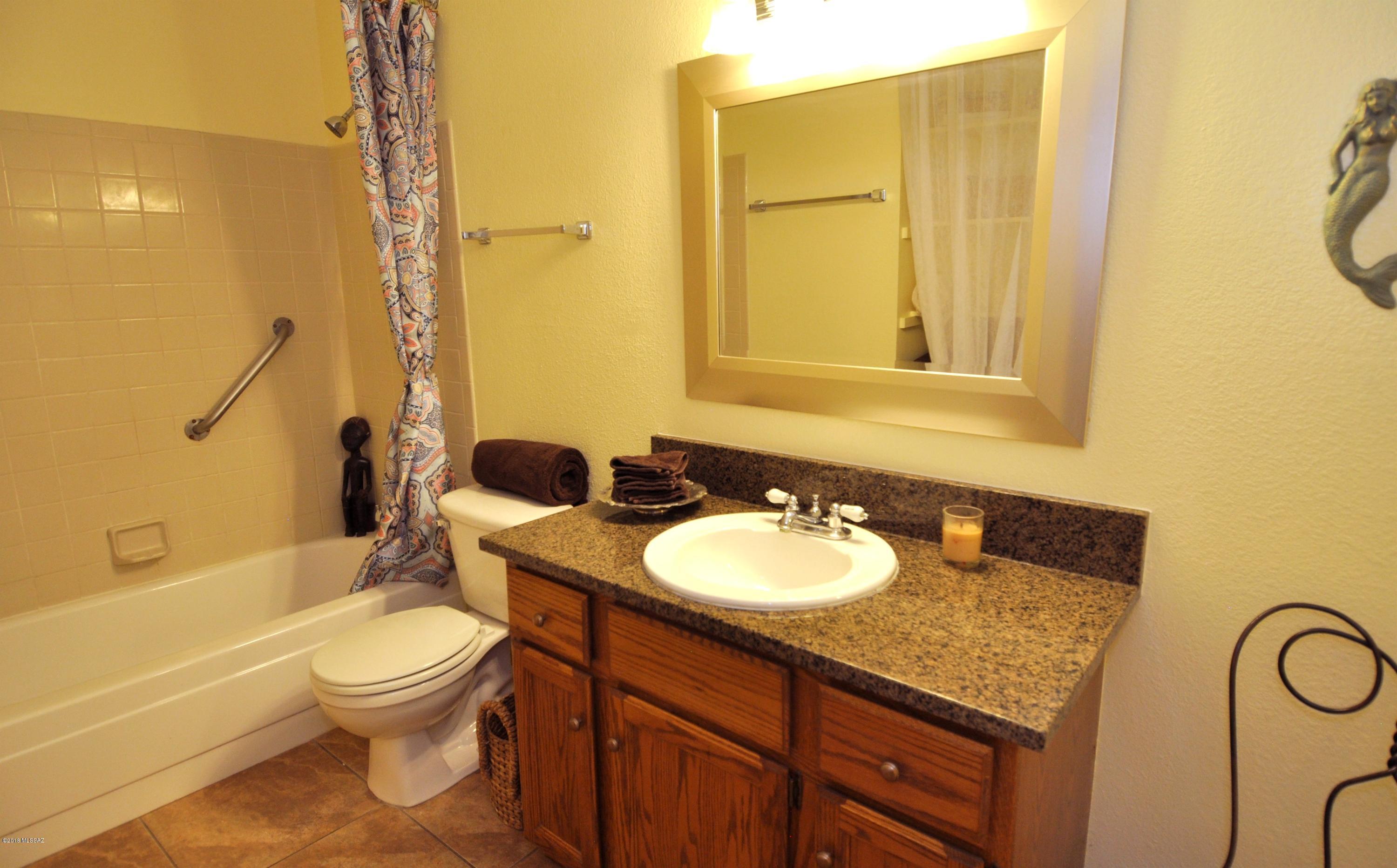 3690 N Country Club Road Unit: 1035