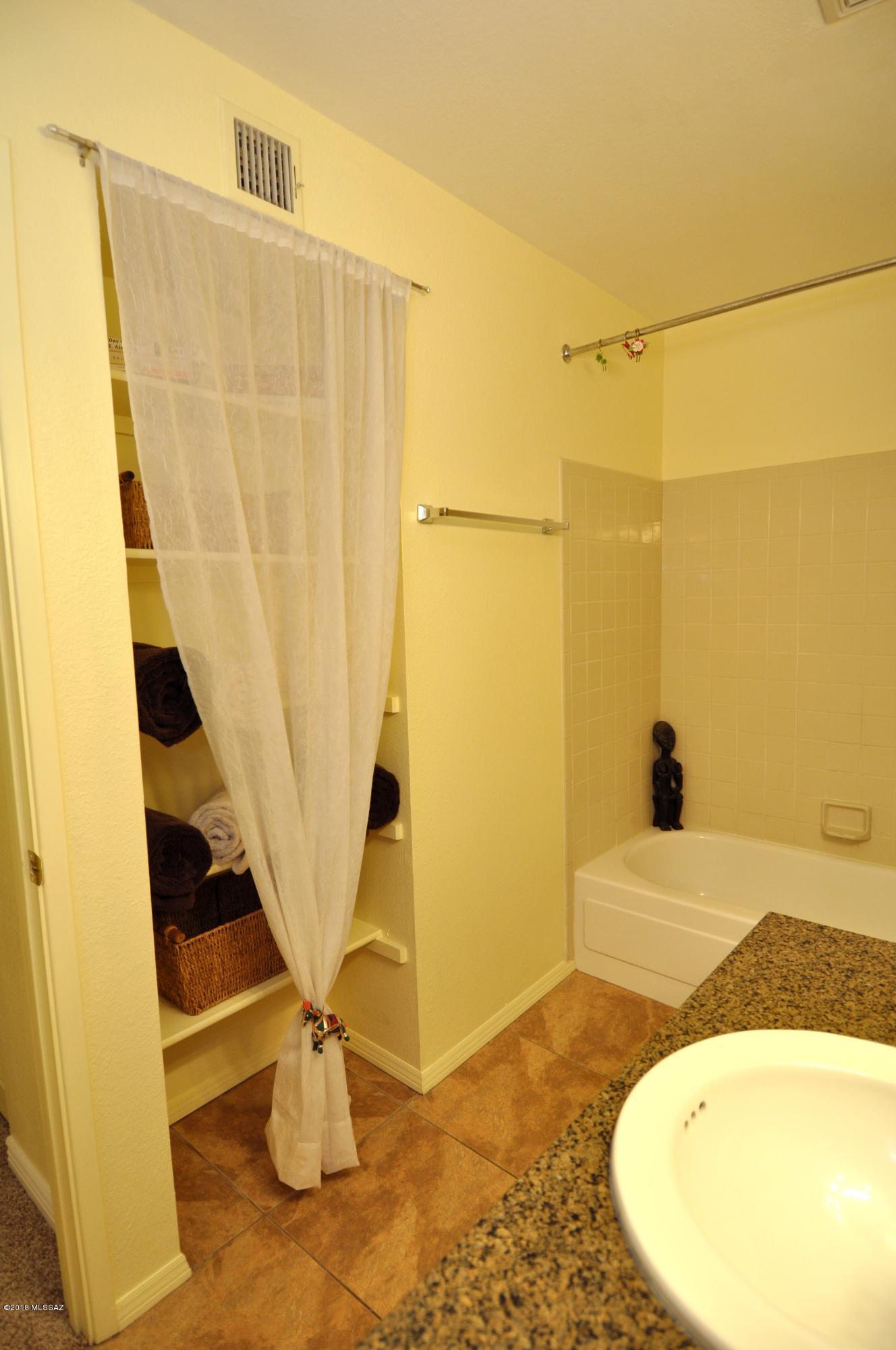 3690 N Country Club Road Unit: 1035