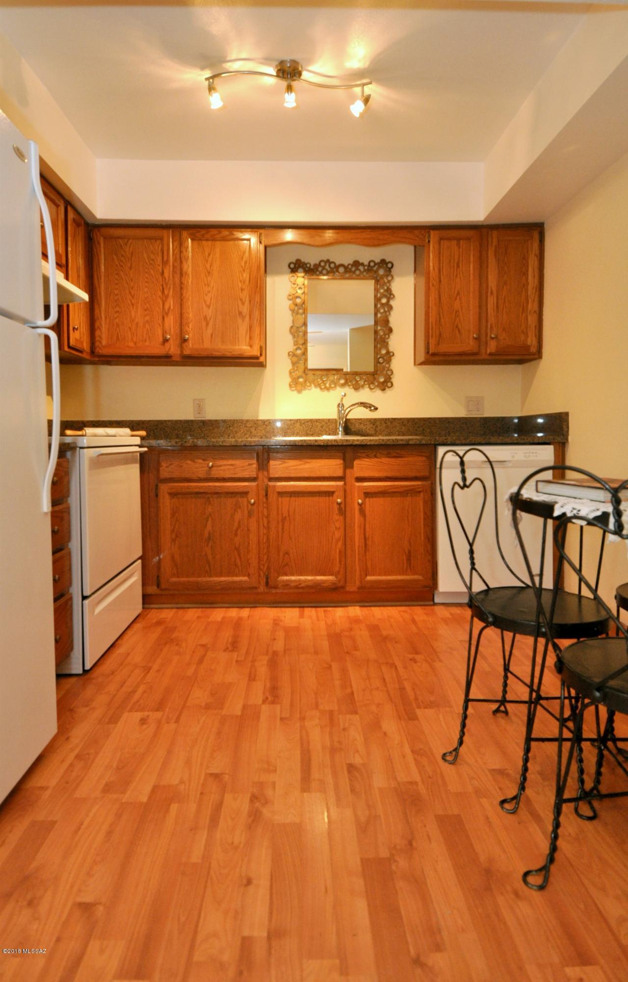 3690 N Country Club Road Unit: 1035