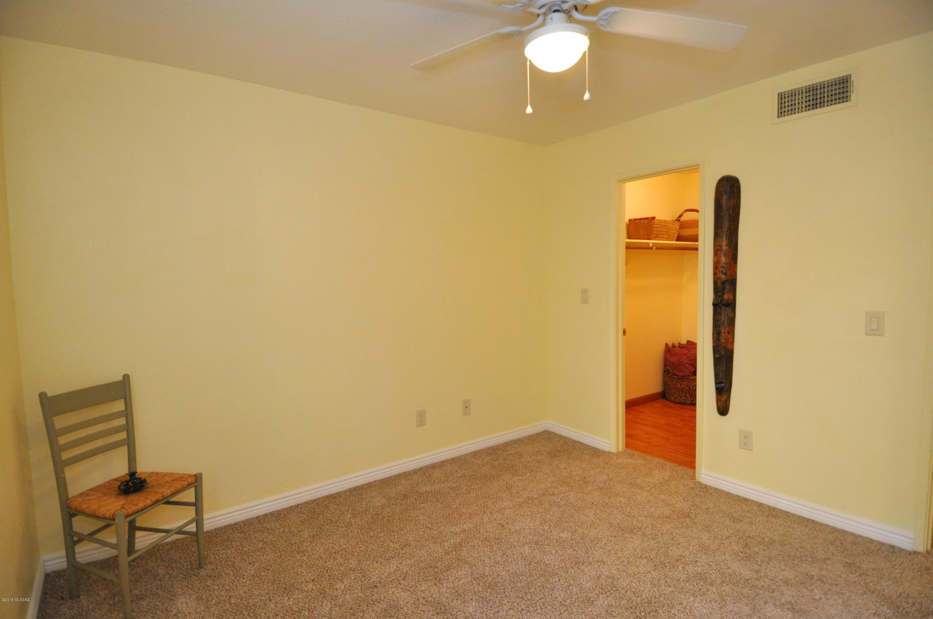3690 N Country Club Road Unit: 1035