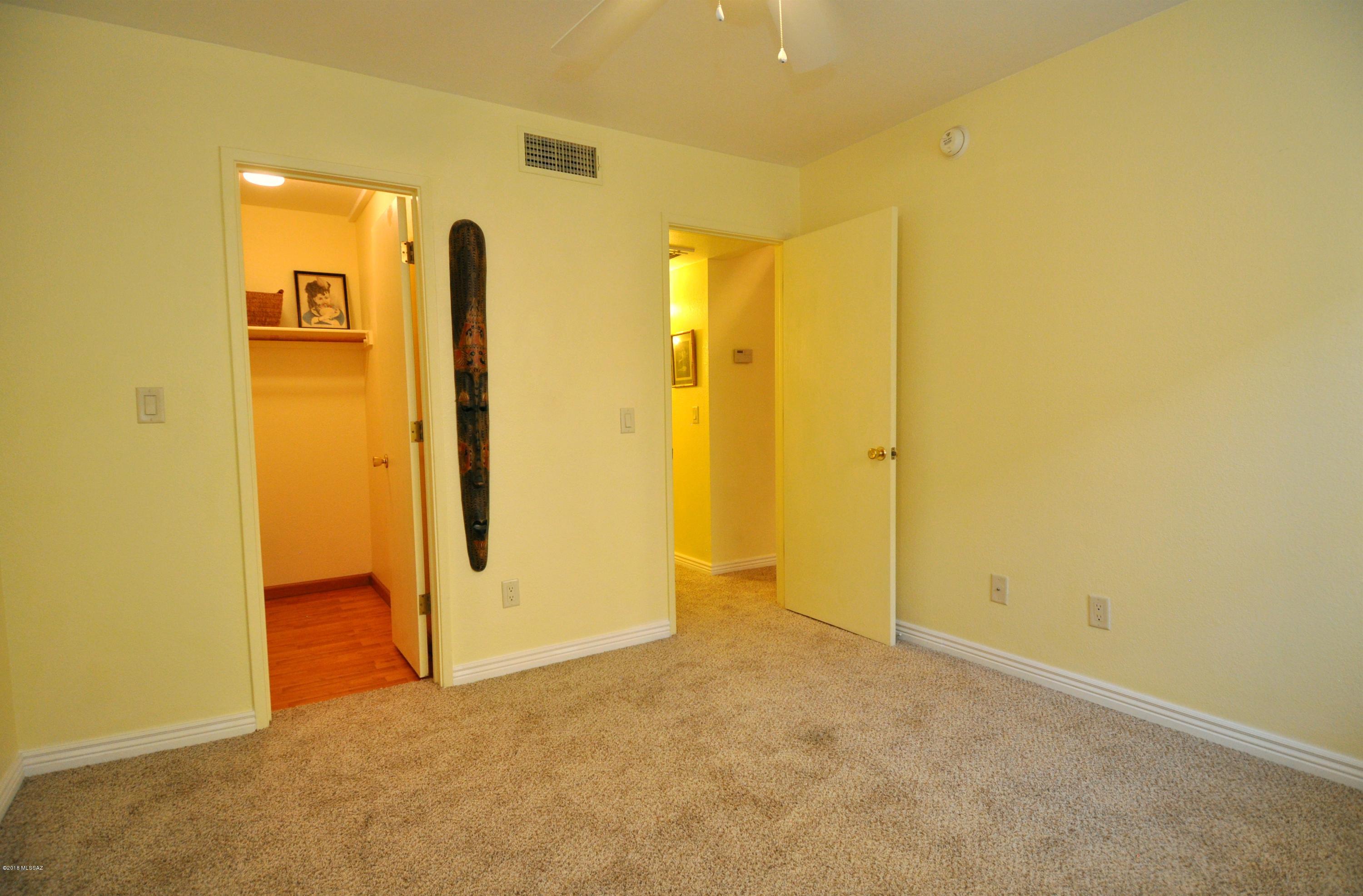 3690 N Country Club Road Unit: 1035
