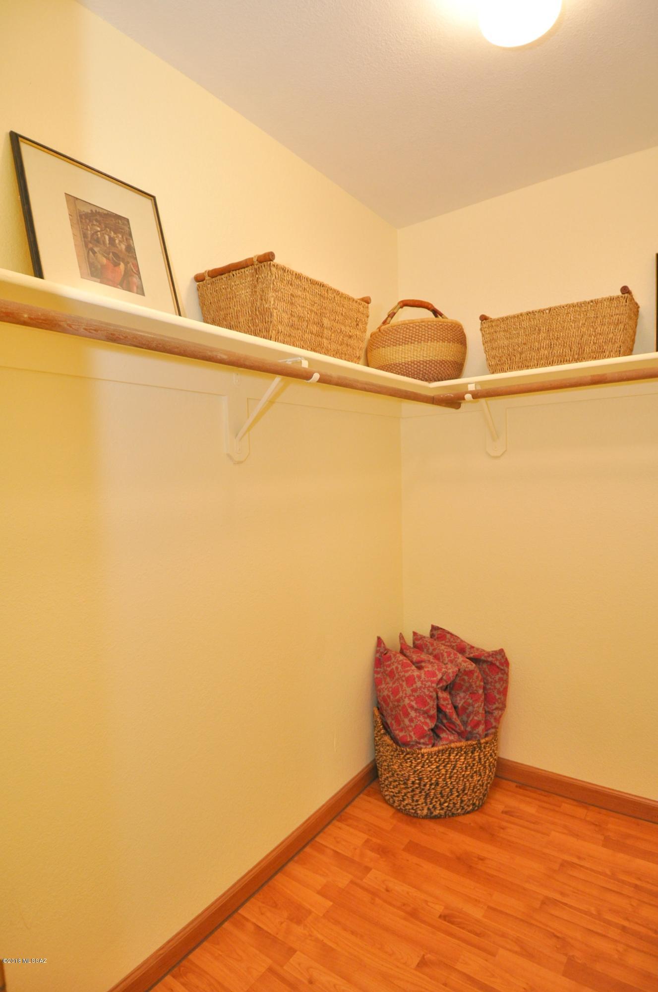 3690 N Country Club Road Unit: 1035