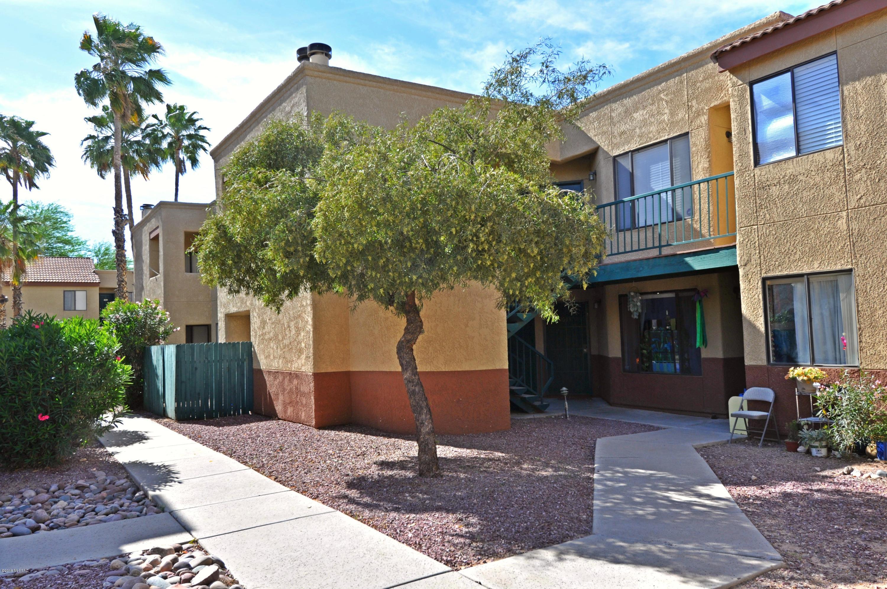 3690 N Country Club Road Unit: 1035