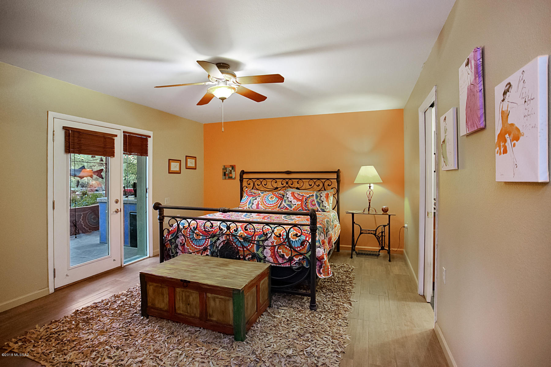 3221 N Riverbend Place