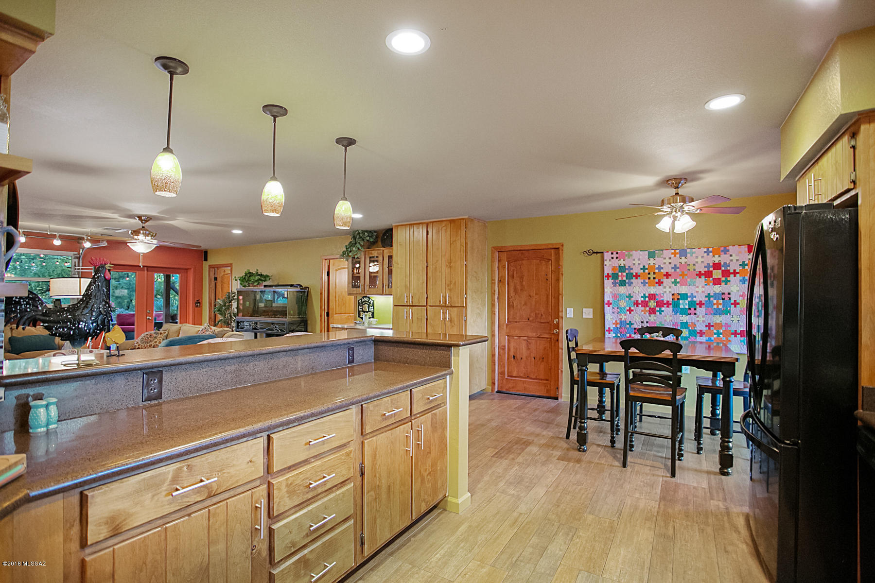 3221 N Riverbend Place