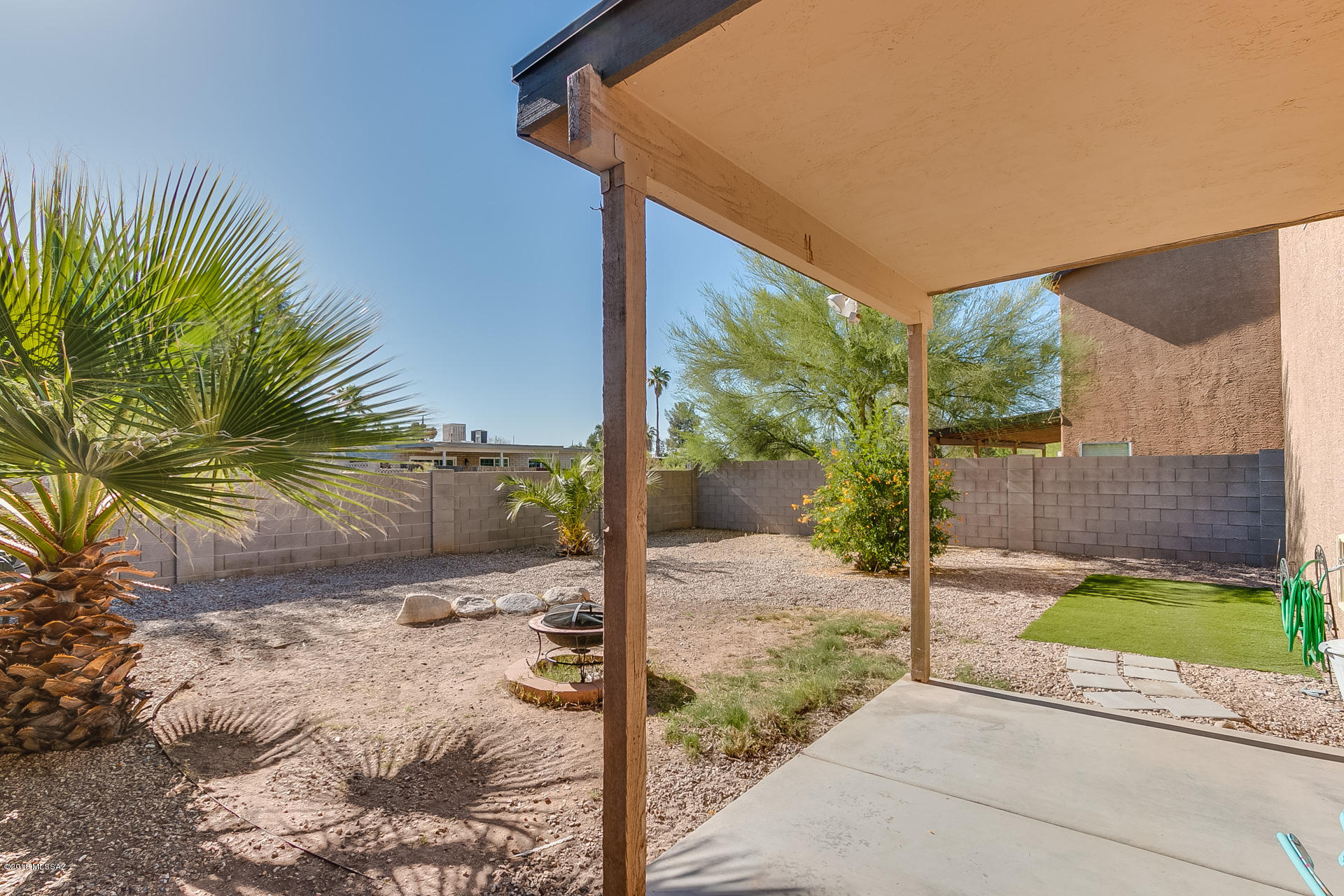 2052 S Cutter Lane