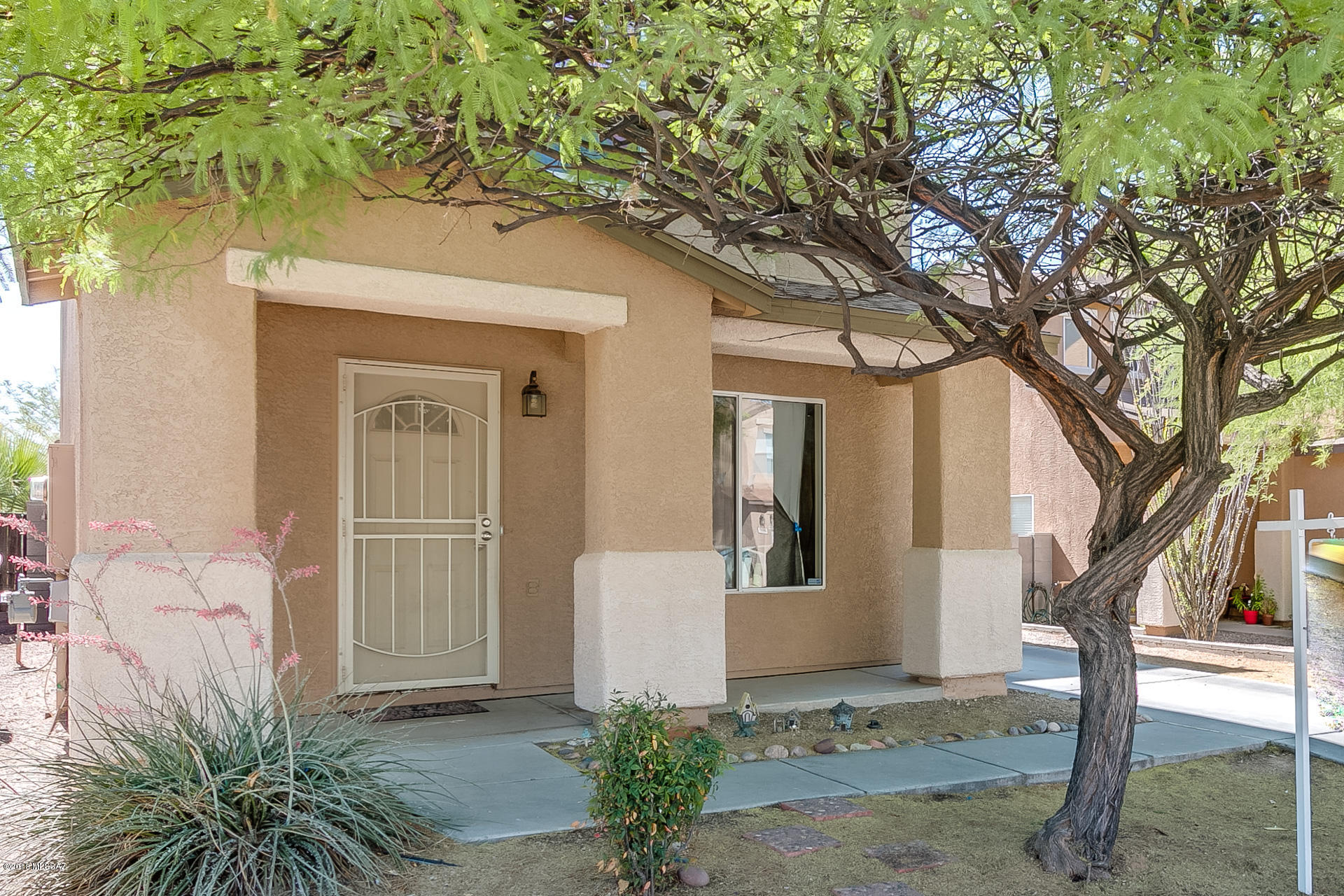 2052 S Cutter Lane